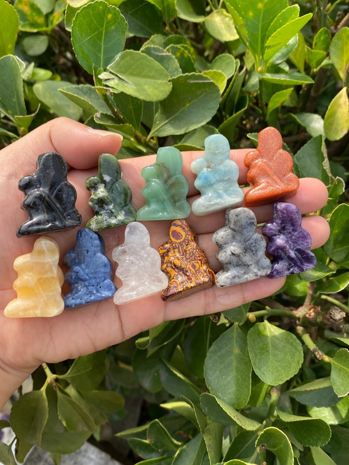 5pcs mixed Natural Quartz carved crystal fairy skull reiki healing gift random