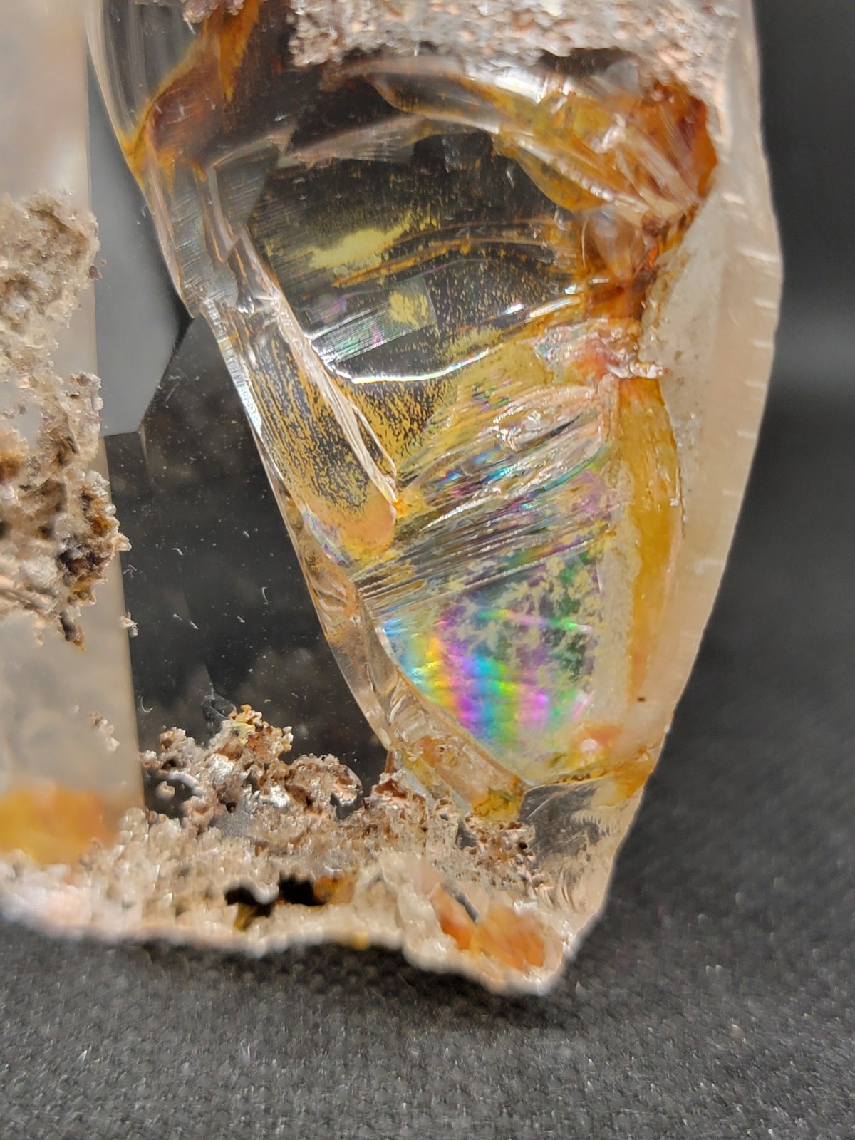 “Golden Healer” Garden Quartz with Large Rainbow and Amazing Clarity – US Seller