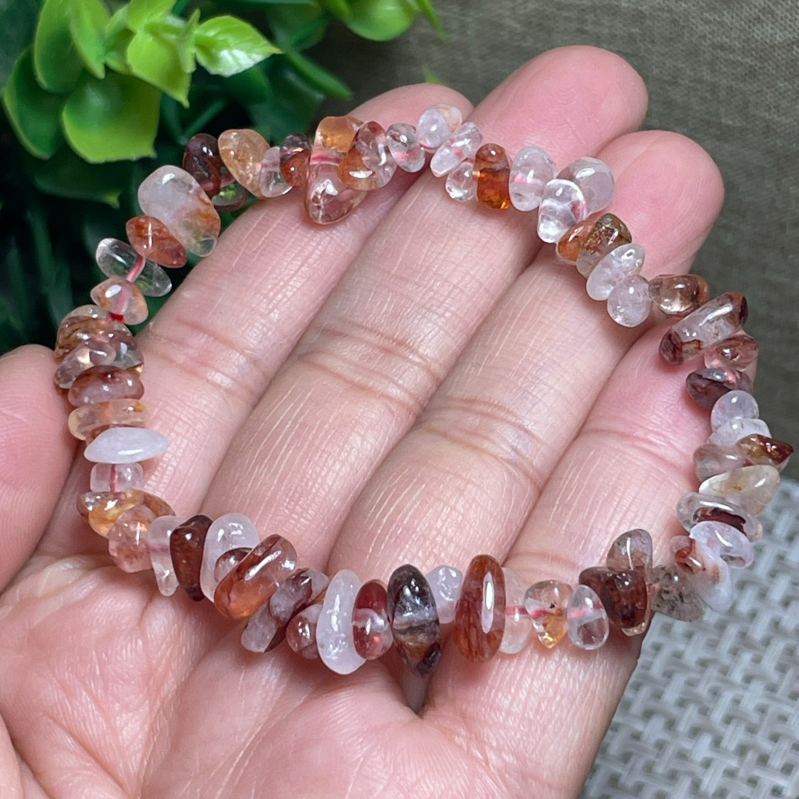 1pcs Red Hematoid Fire stone crystal Chip gem stone beads Stretch Bracelet E