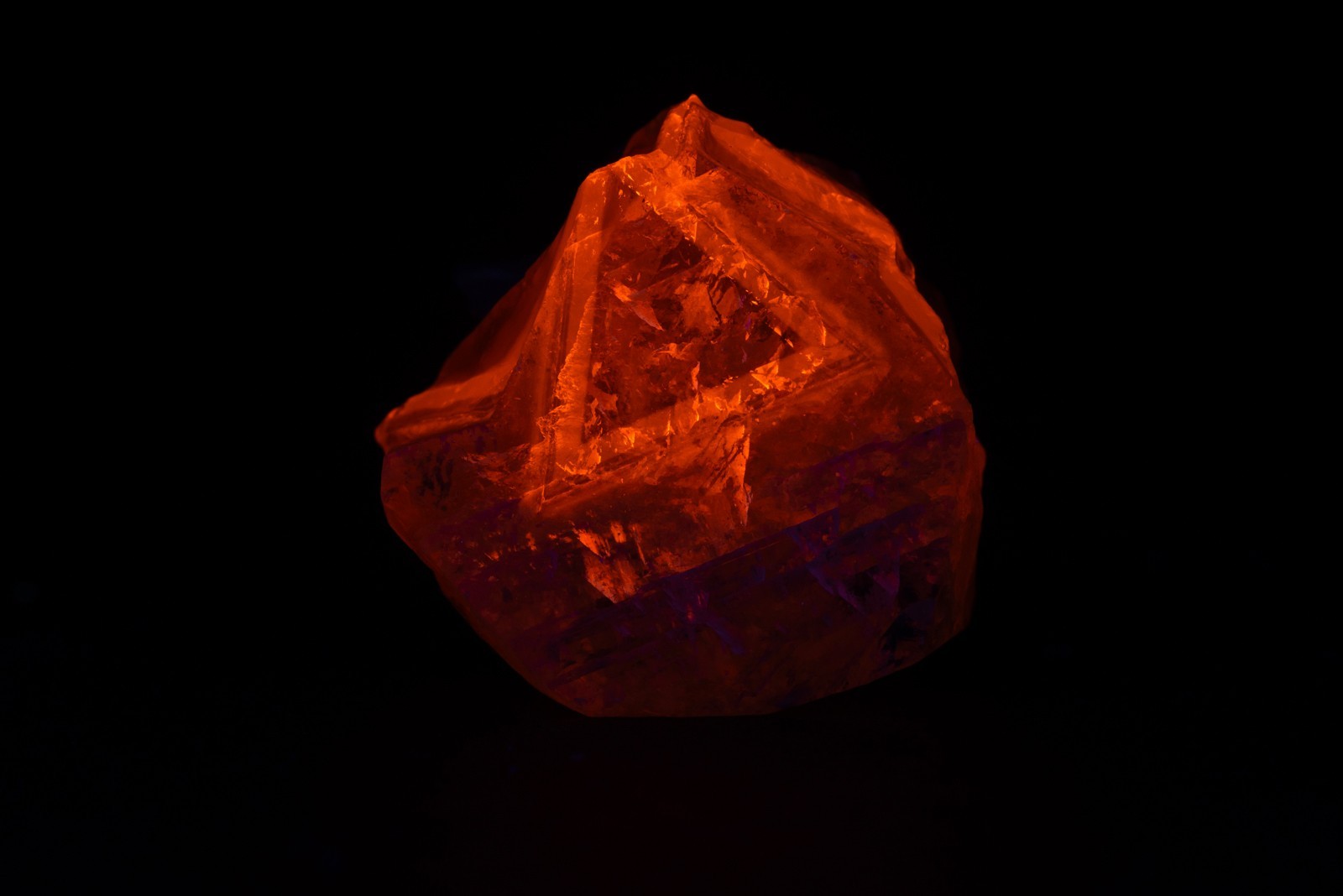 JH28955 Squid Game Calcite, Chenzhou Prefecture, China