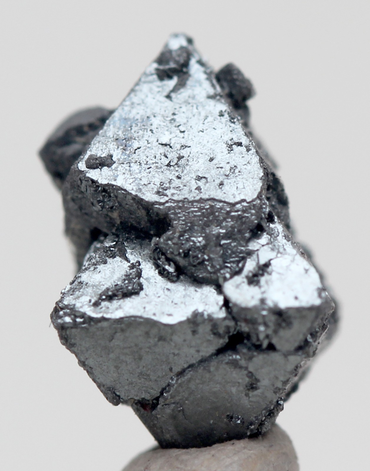 HEMATITE PSEUDOMORPH After MAGNETITE Crystal Mineral Specimen Cluster ARGENTINA