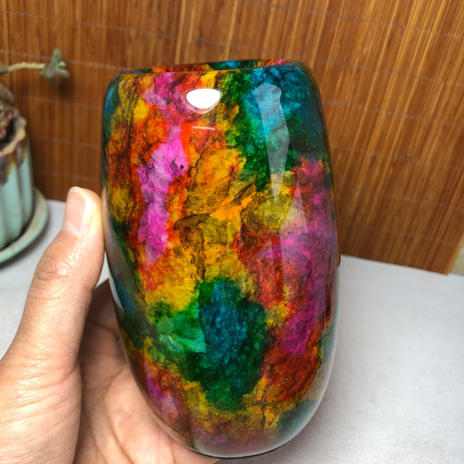 Natural “Seven Colors Jade” vase specimen -Taiwan China 1095g 130-78-78mm A4901