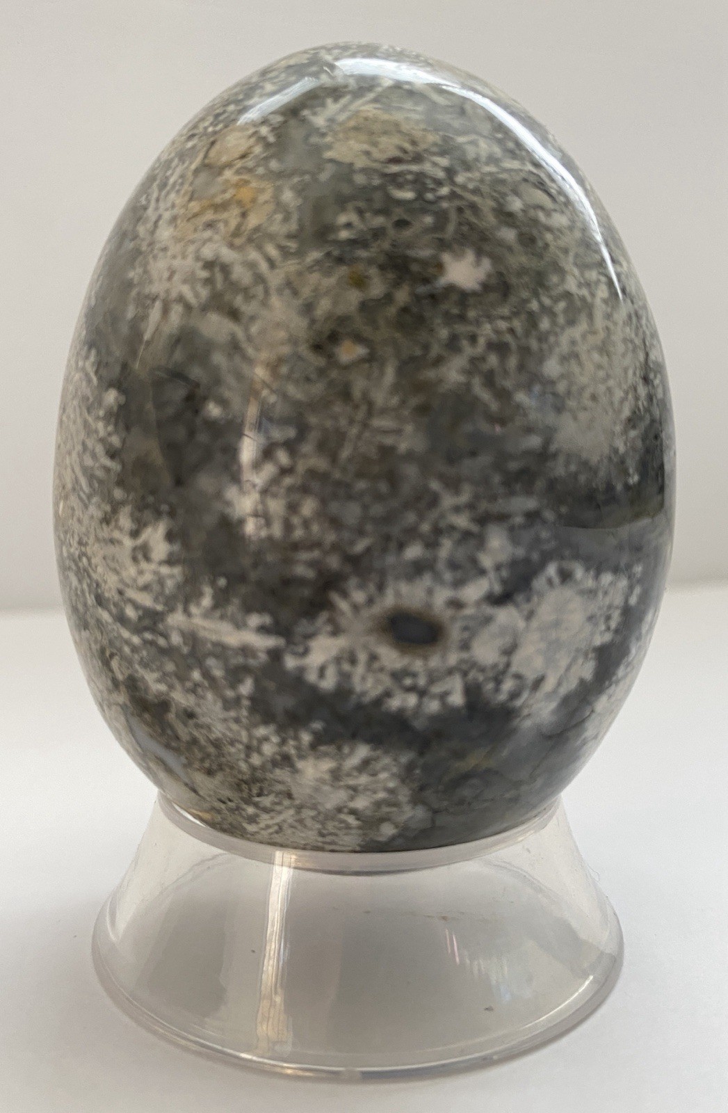 Natural Onyx Stone Egg With Stand Hand Polished Banded Agate Calcite Crystal