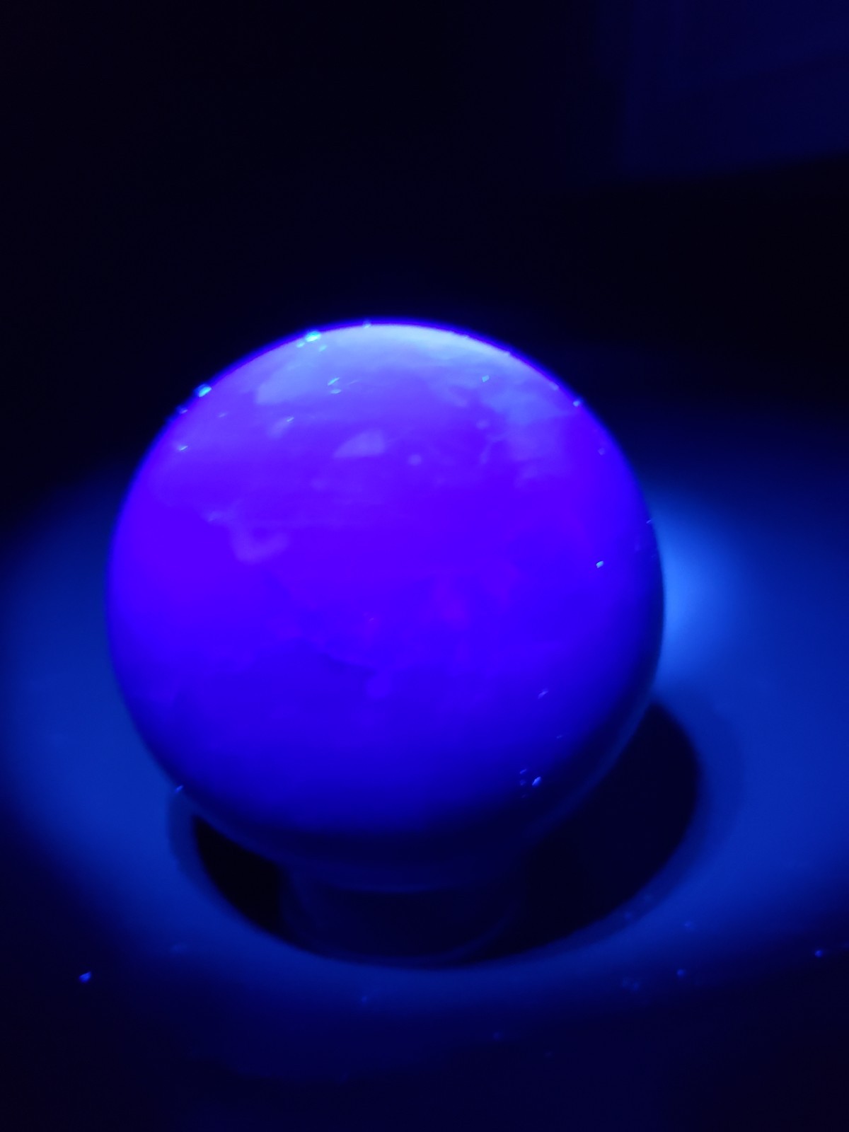 2.5″ Deep Blue Fluorite Quartz Crystal Sphere Ball Orb Rainbow UV, 457g or 1 lb