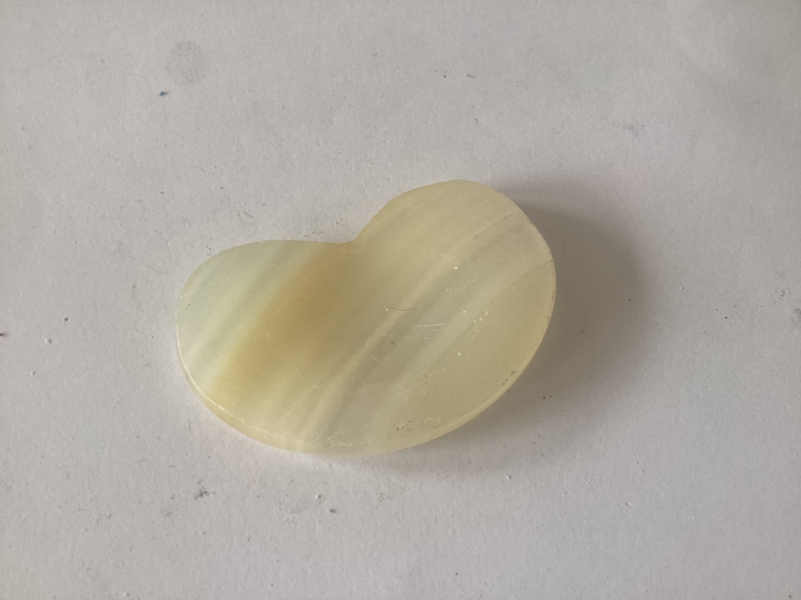 2 3/8″x1.5″x 1/4″ Natural Green Onyx Heart Polished Healing Crystal;WEIGH 1.09oz