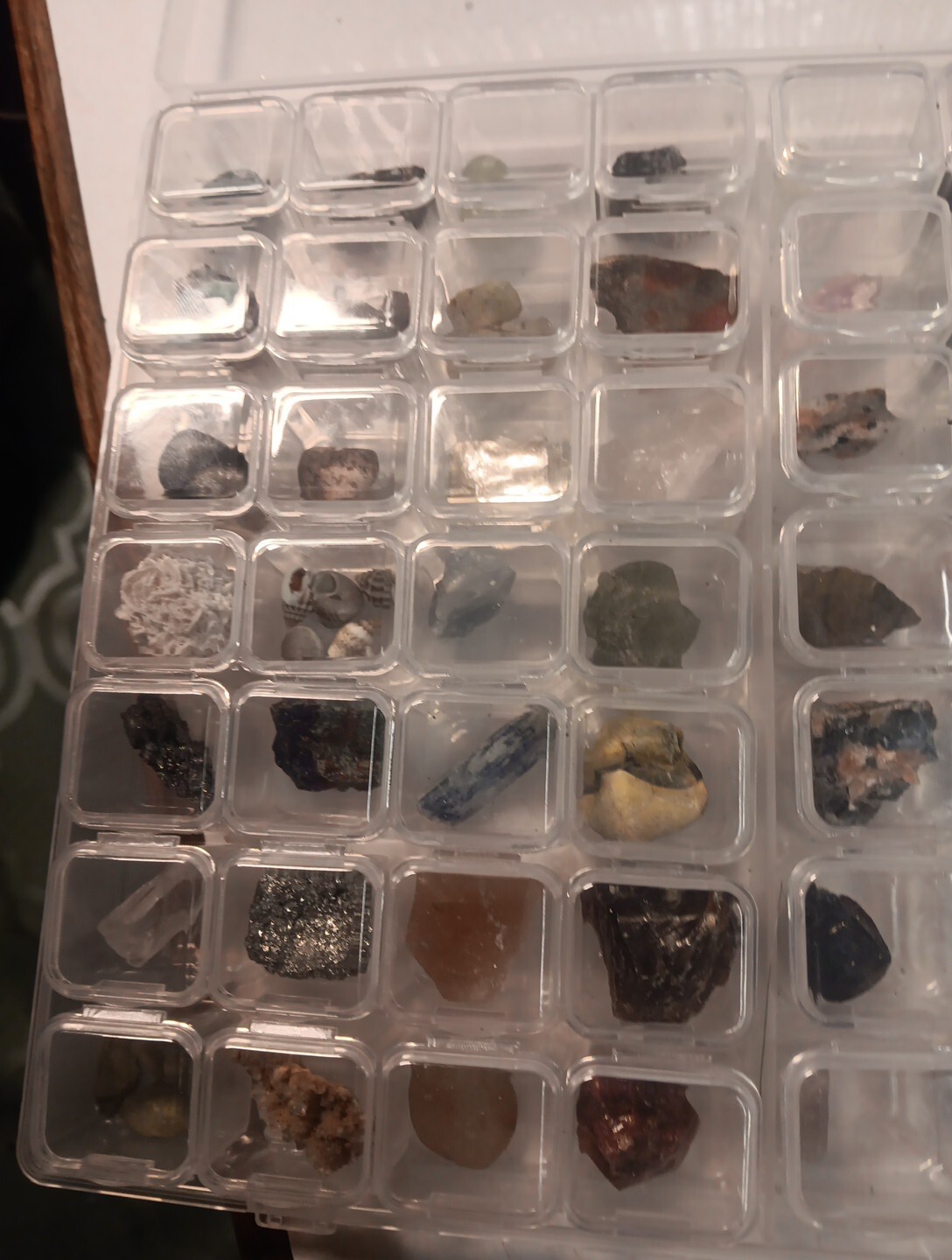 crystal rock Gemstone mineral Lot Collection With 56 Grid Organizer
