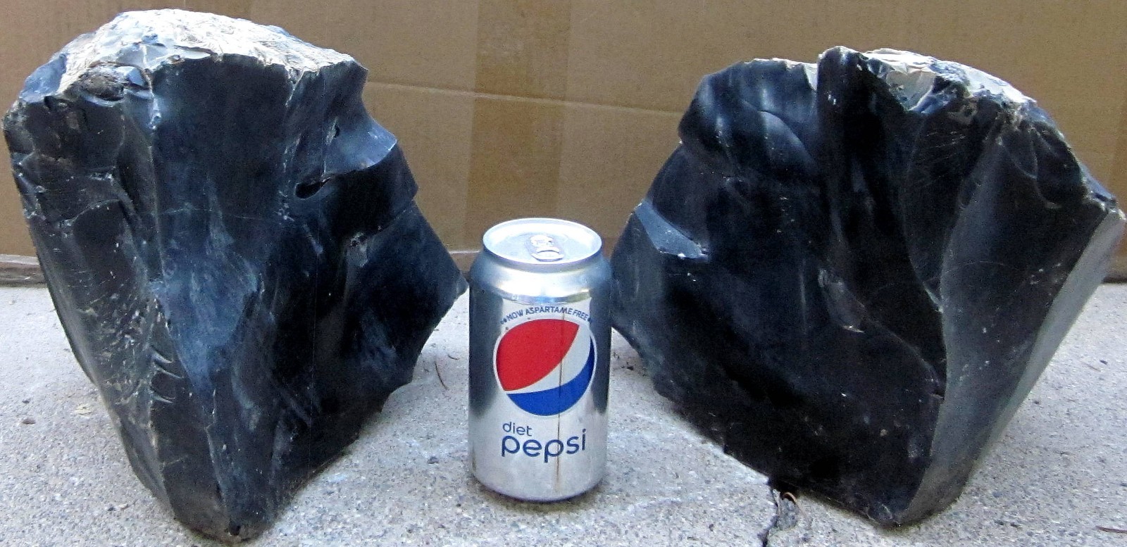 BLACK GLASS OBSIDIAN 42 LBS TOTAL 1 LG ROCK THAT SPLIT IN 2 PC NATURAL RAW ROUGH