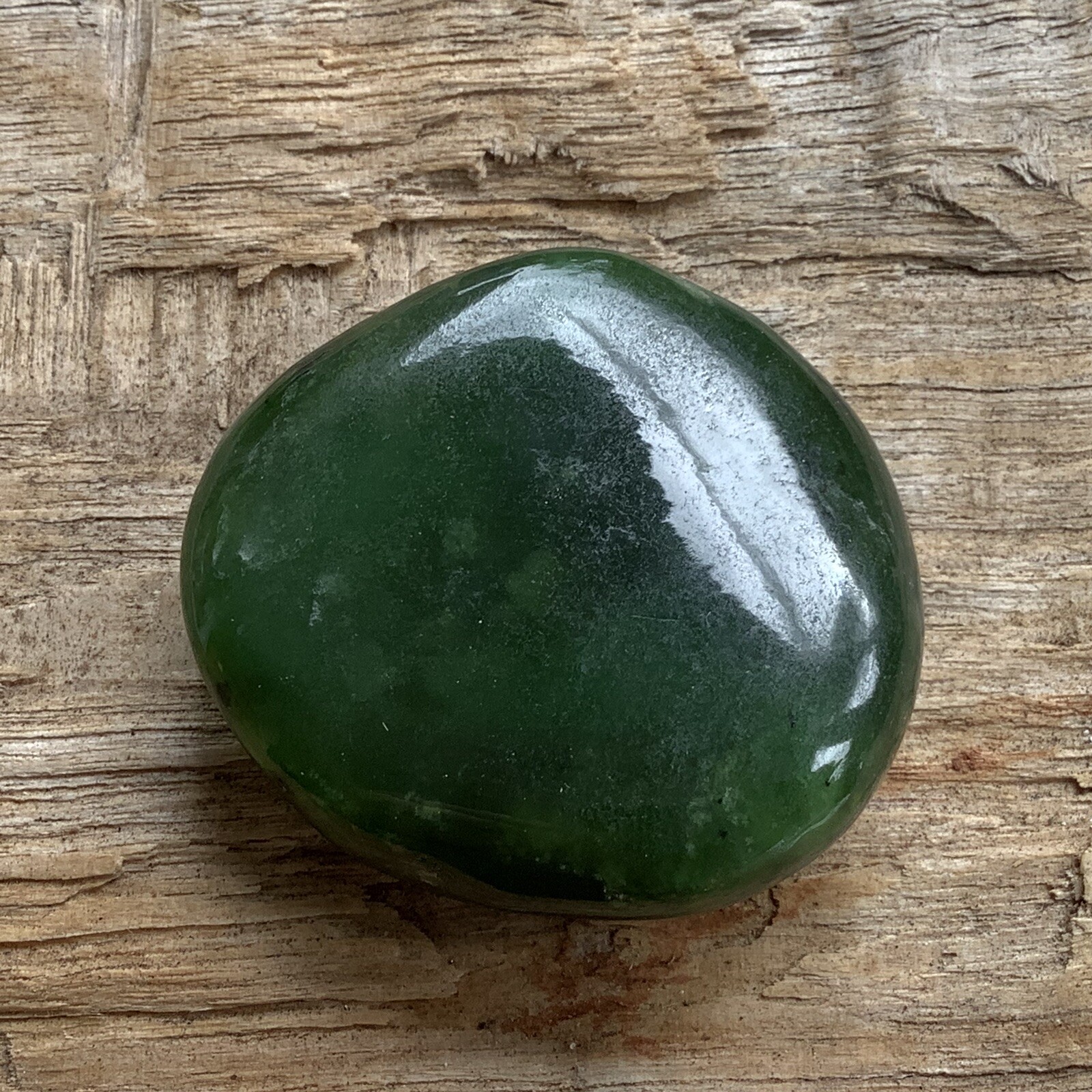 Siberian Jade Pebble Chromium Green Nephrite Jade Stone Specimen Siberia 39g