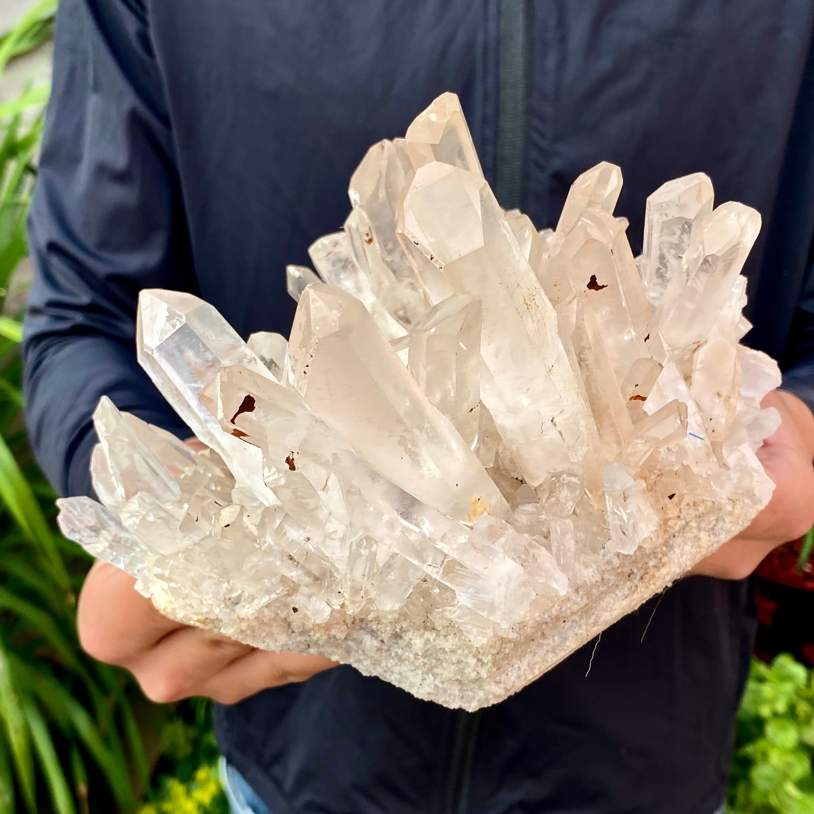 5.51LB ransparent, natural and beautiful white quartz crystal cluste