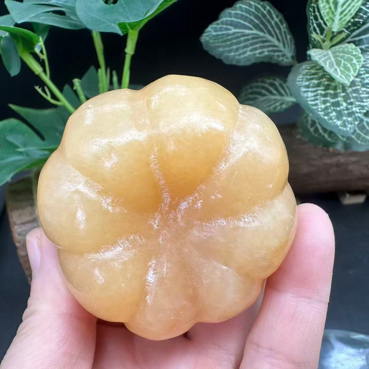 1pc Natural Calcite Quartz Carved Pumpkin Skull Crystal Reiki Healing Decor