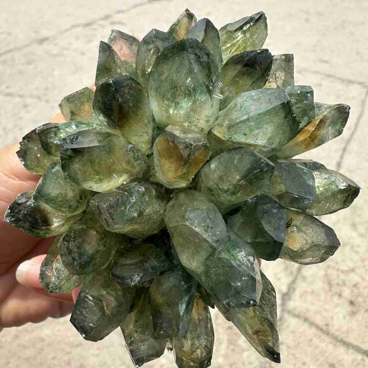 New Find green Phantom Quartz Crystal Cluster Mineral Specimen Healing 200g+ 1pc