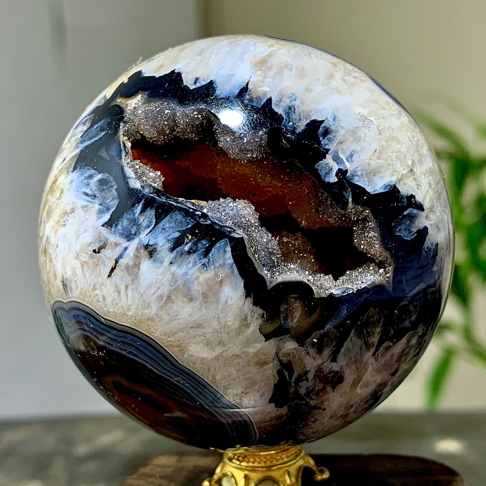 300G Natural black stripe agate sphere Crystal Ball Madagascar mineral