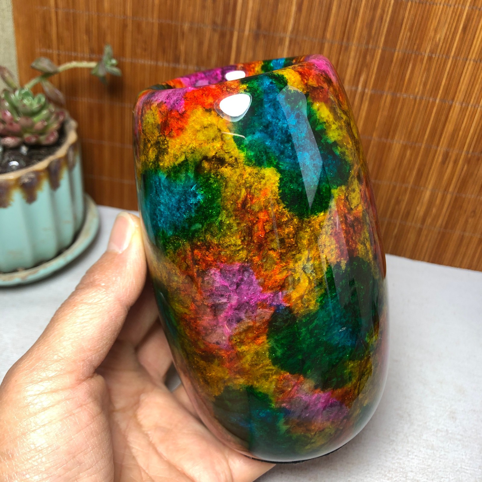 Natural “Seven Colors Jade” vase specimen -Taiwan China 1110g 130-79-79mm A4900