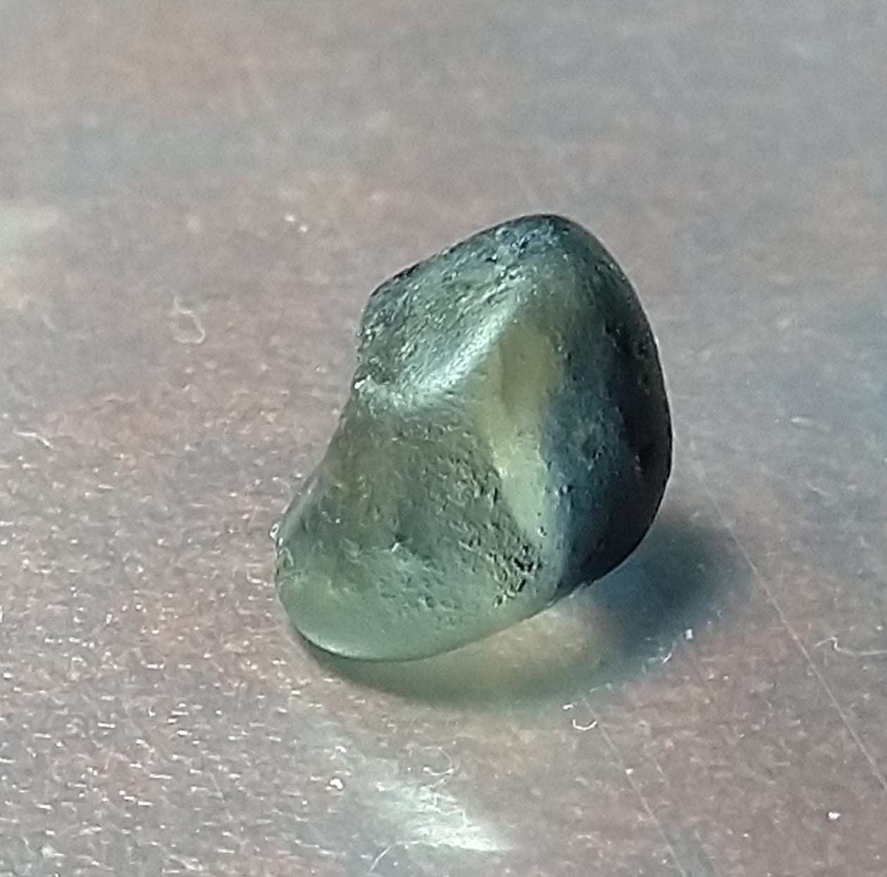 Natural Bi-Colour Sapphire 2.50ct Rough Stone Sri-Lanka.