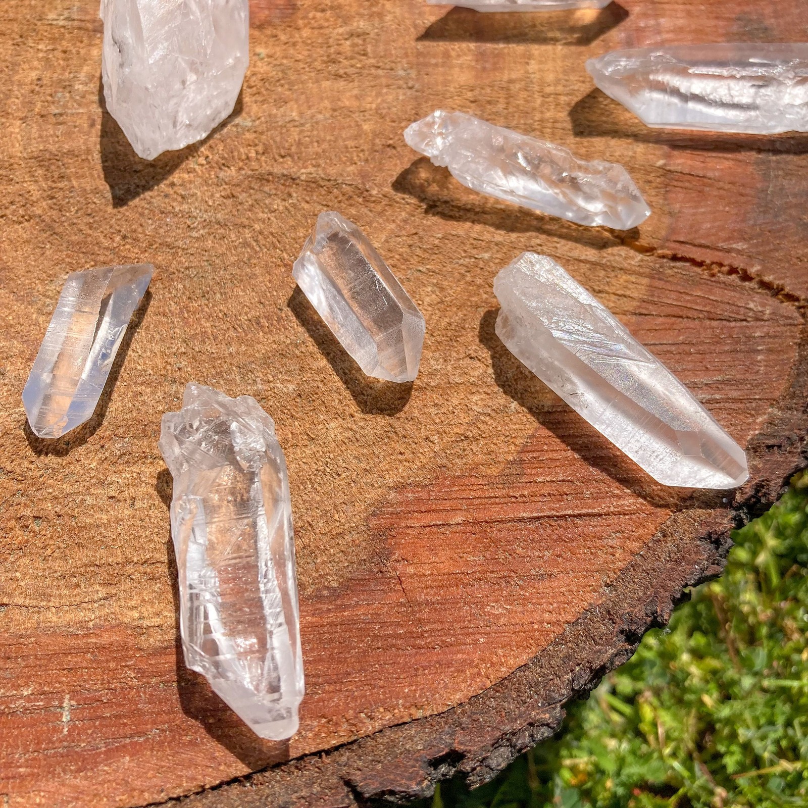 Raw Lemurian Quartz Crystal Point / Protection / Cleansing / Chakra Balance