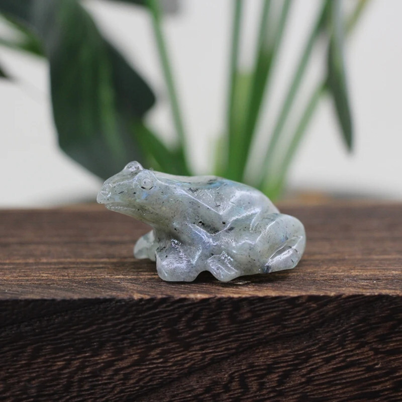 Natural Labradorite Quartz Crystal Stone Frog Carved Healing Reiki Mini Figurine