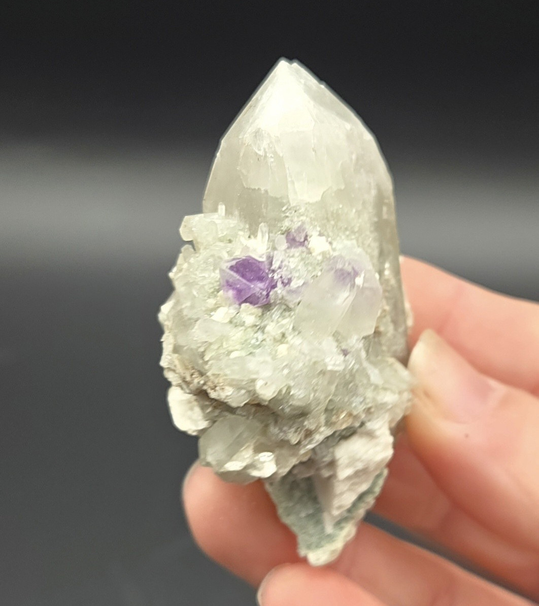 Lovely Quartz & Purple Fluorite Crystal – YGX China (laseal)
