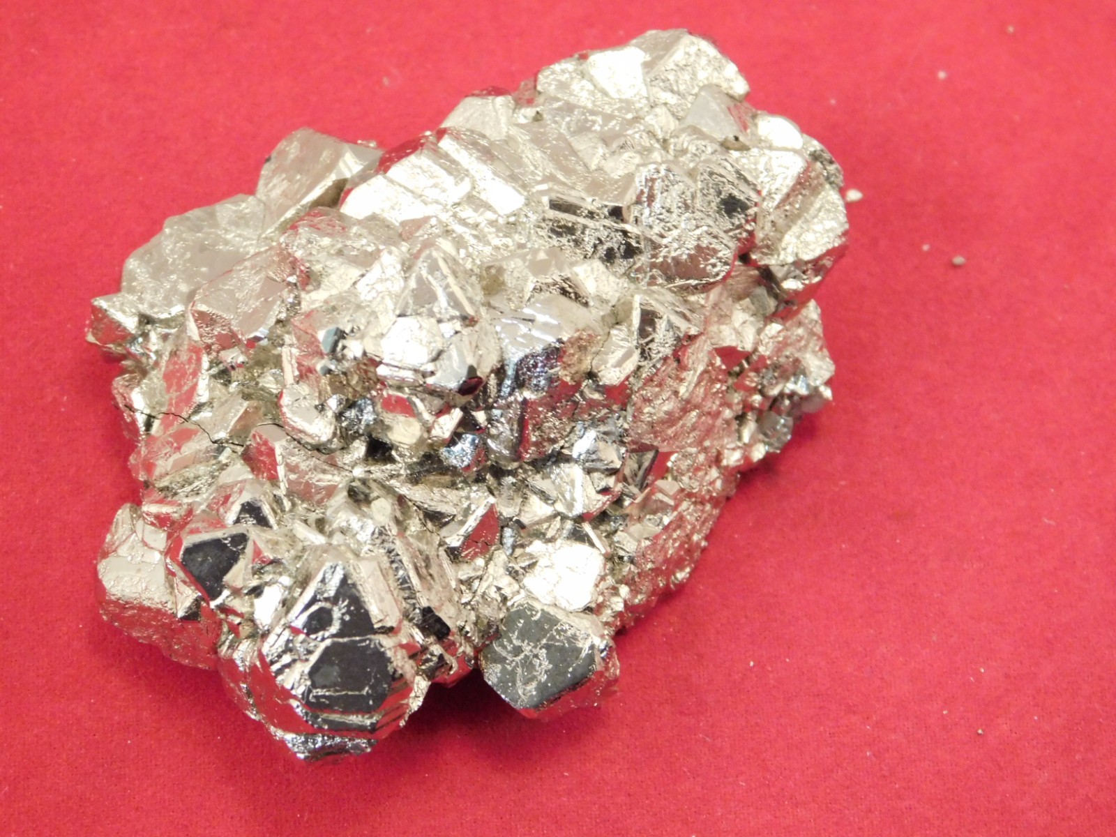 RHOMBIC PYRITE Crystal Cluster 100% Natural Peru 128gr