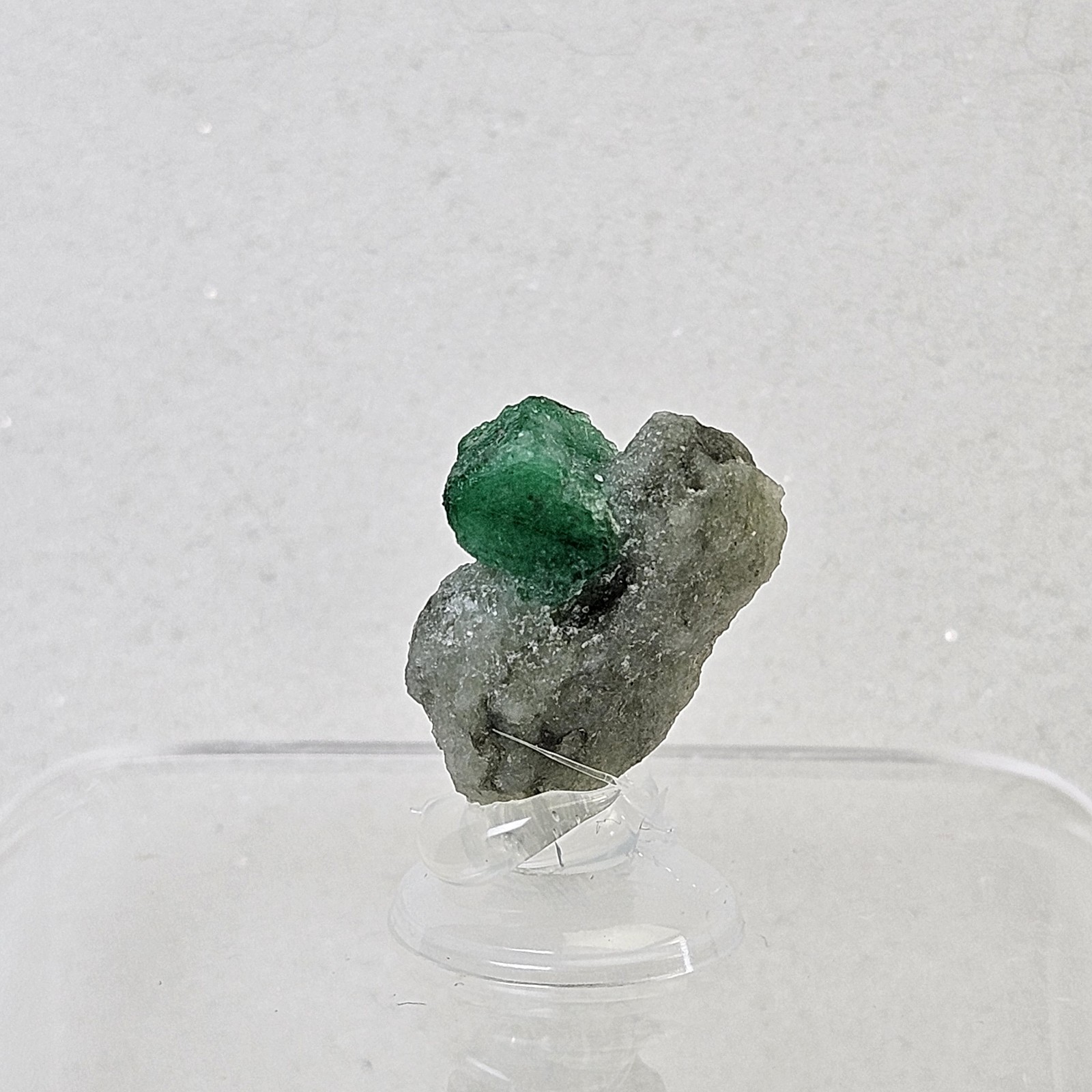 Natural Terminated Emerald Crystal On Quartzite Matrix Swat Valley U.S Seller