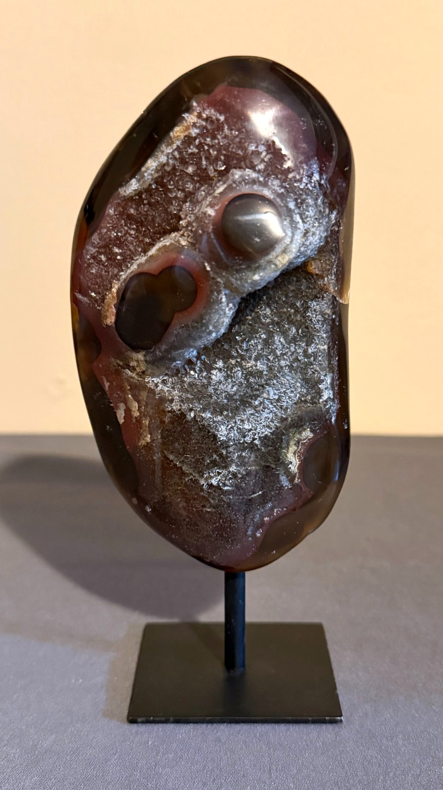 Dark Red Agate with Sparkly Druzy Quartz on Stand – Orb Eyes – Has a Face