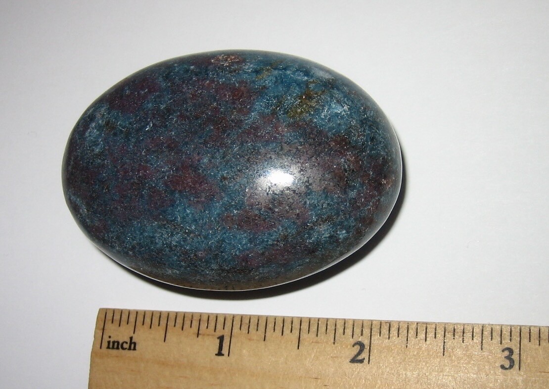 2.4″ (62mm) POLISHED NATURAL RUBY & KYANITE CRYSTAL PALM STONE INDIA ~ 138.4g *4