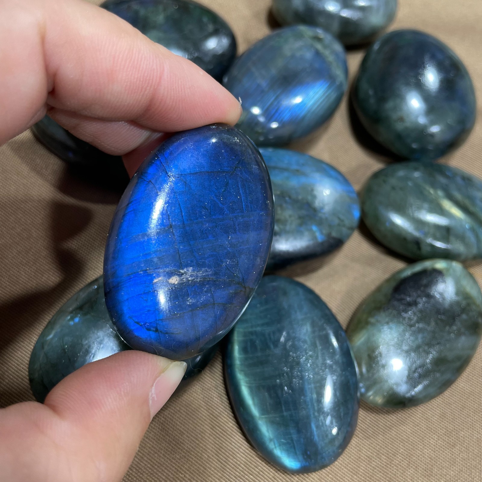 Wholesale 1kg Lot Natural Labradorite Palm Stones Crystal Energy