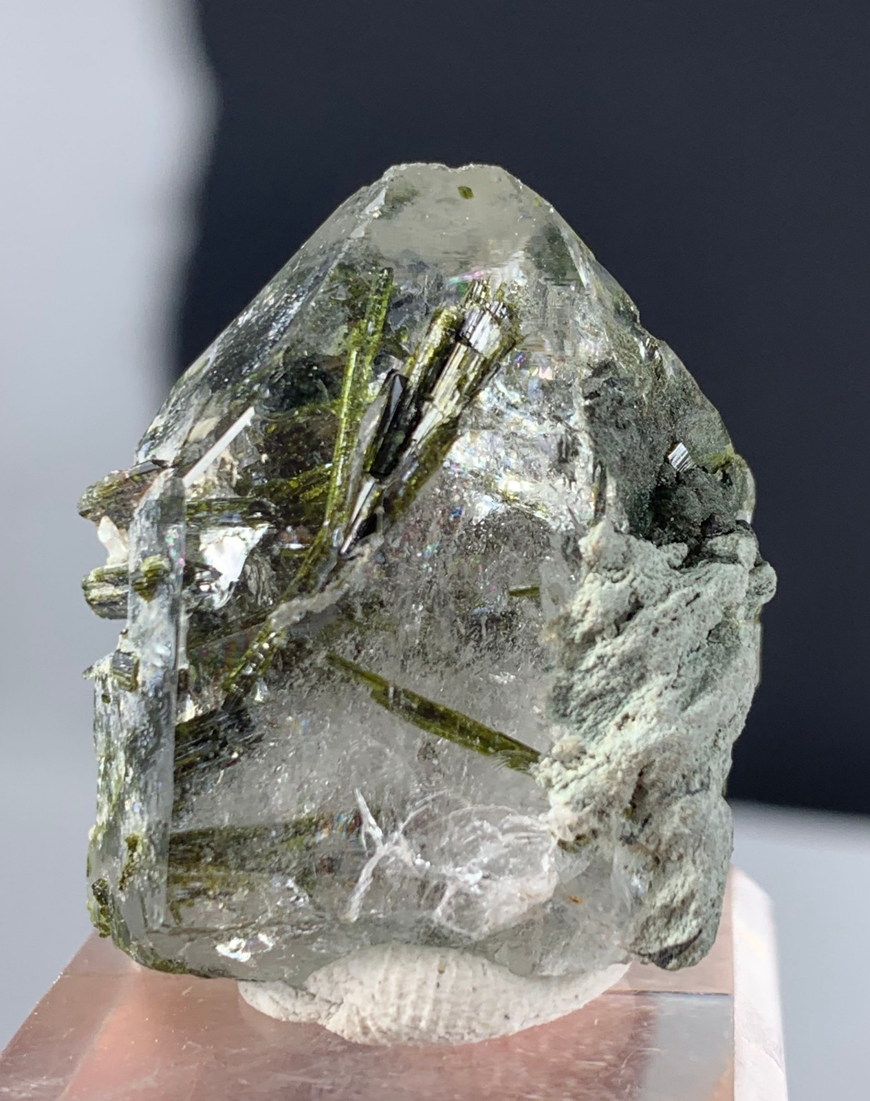87 Carats Natural Quartz Crystals W/Epidote Inclusion From Balochistan Pakistan