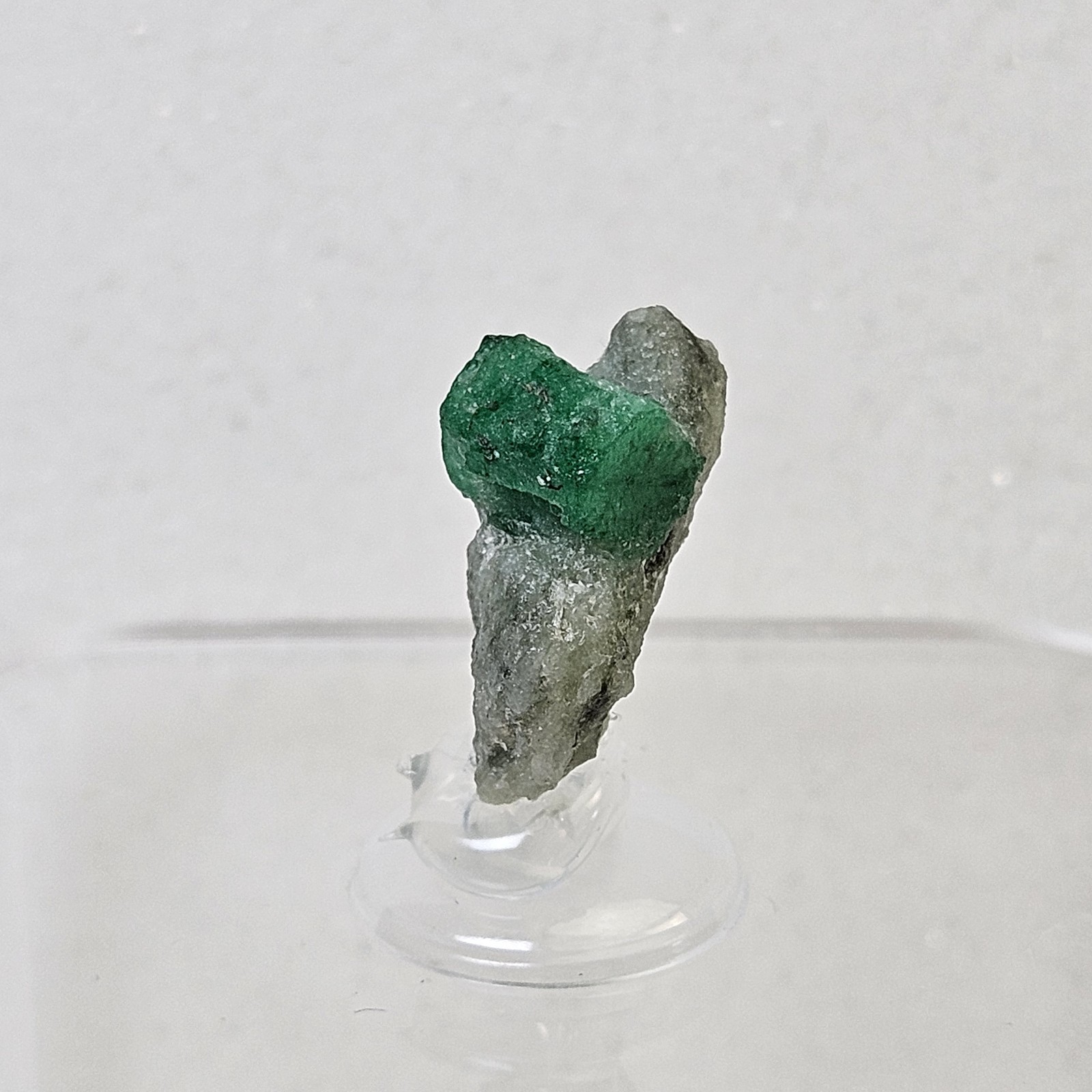 Natural Terminated Emerald Crystal On Quartzite Matrix Swat Valley U.S Seller