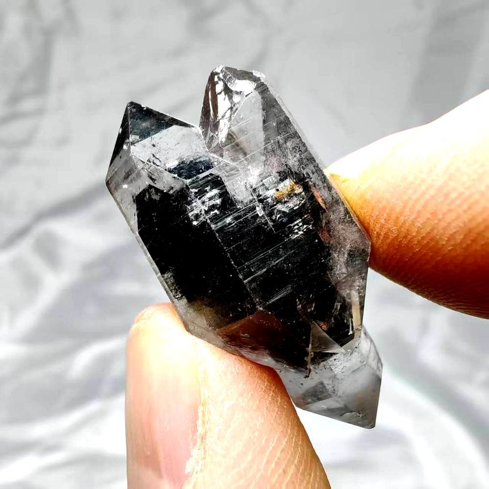 Herkimer Diamond Quartz Cluster DT Crystal w/ Hydrocarbon 8g 35-15mm