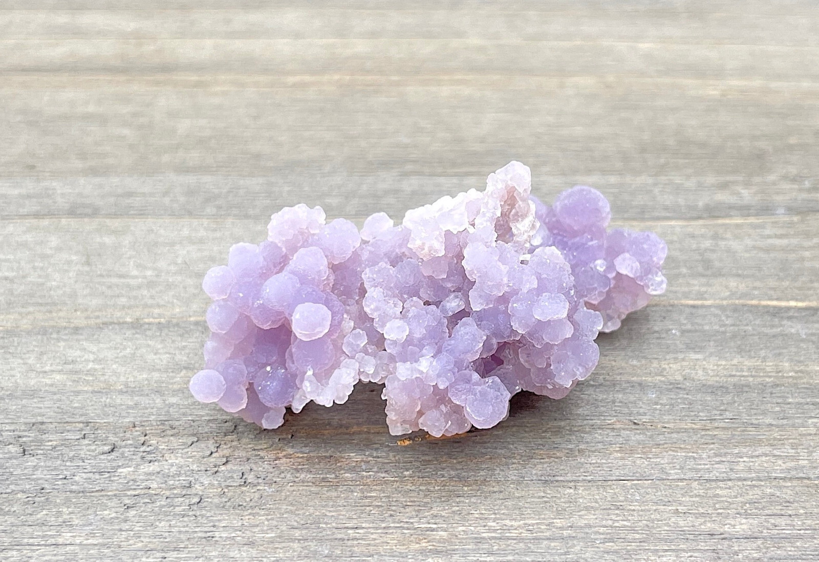 Grape Agate Cluster, Super Satiny lilac Purple Grape Agate, Indonesia 4.5 Cm’s