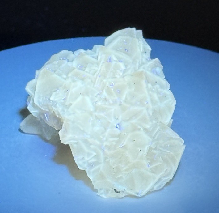 ETHEREAL Merkaba Calcite Fluorescent & Phosphorescent Mineral Specimen – Mexico