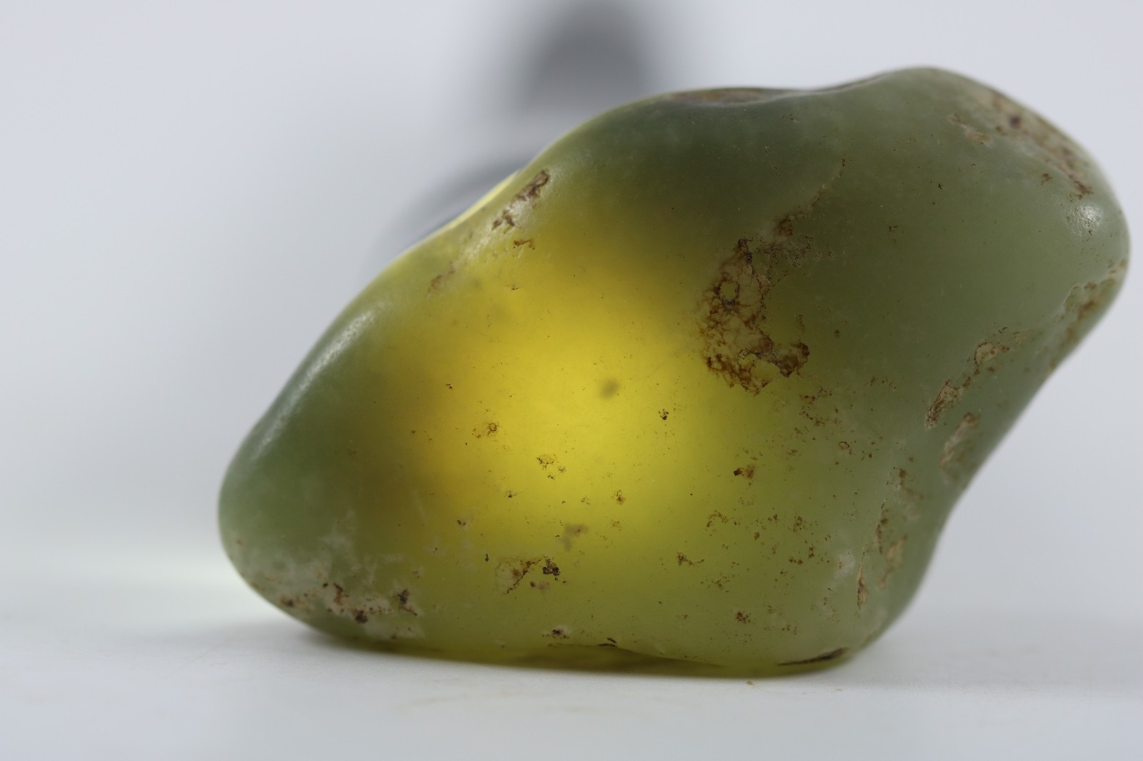 Beautiful Natural Jade Vitim River-tumbled Siberia Russia 63g COA 7039