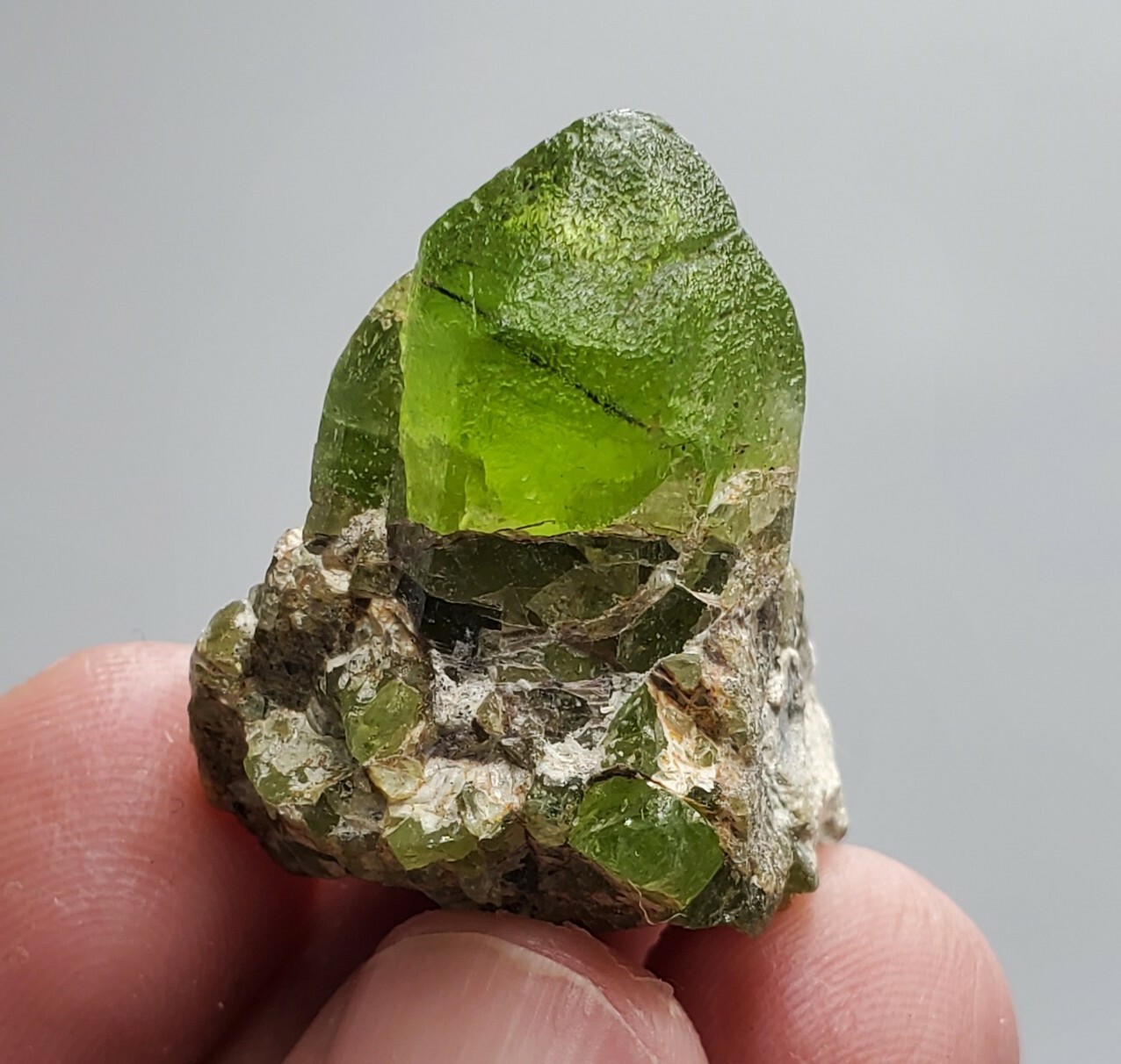 Peridot Specimens 82.90 Carat / US seller