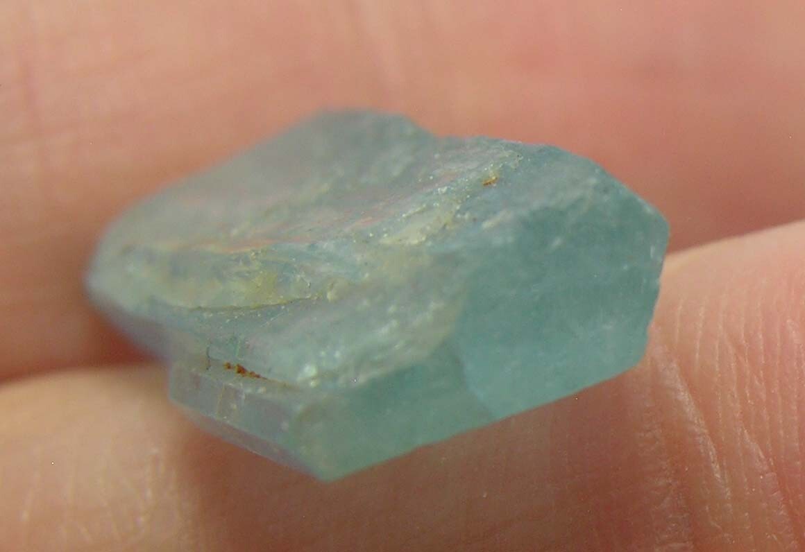 16.50ct Vietnam 100% Natural Rough Aquamarine Crystal Stick Specimen 3.30g 26mm