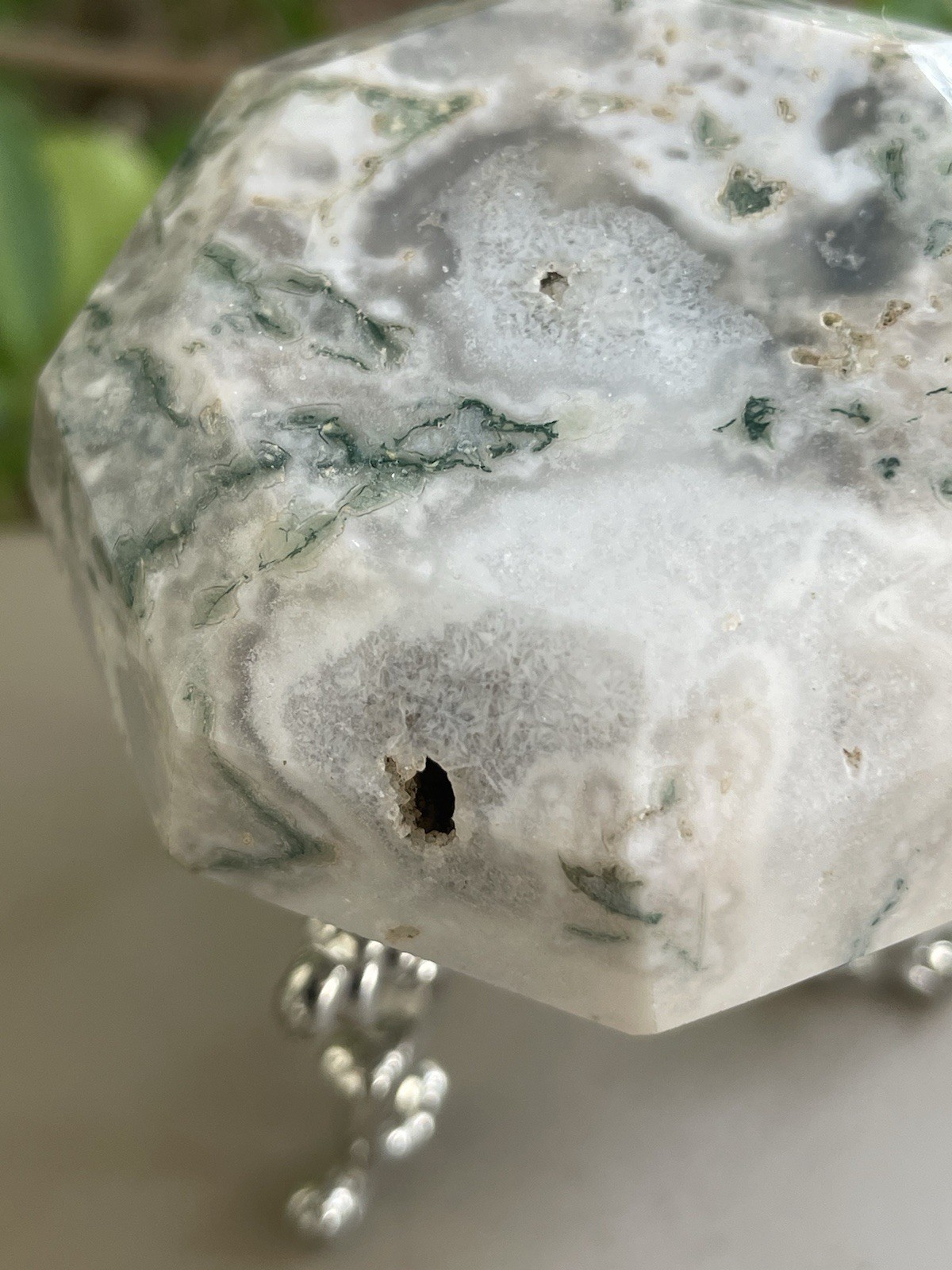 Moss Agate Crystal/Gemstone Diamond Carving W/Stand 183G 2 1/2″ x 2 1/4″ Druzy