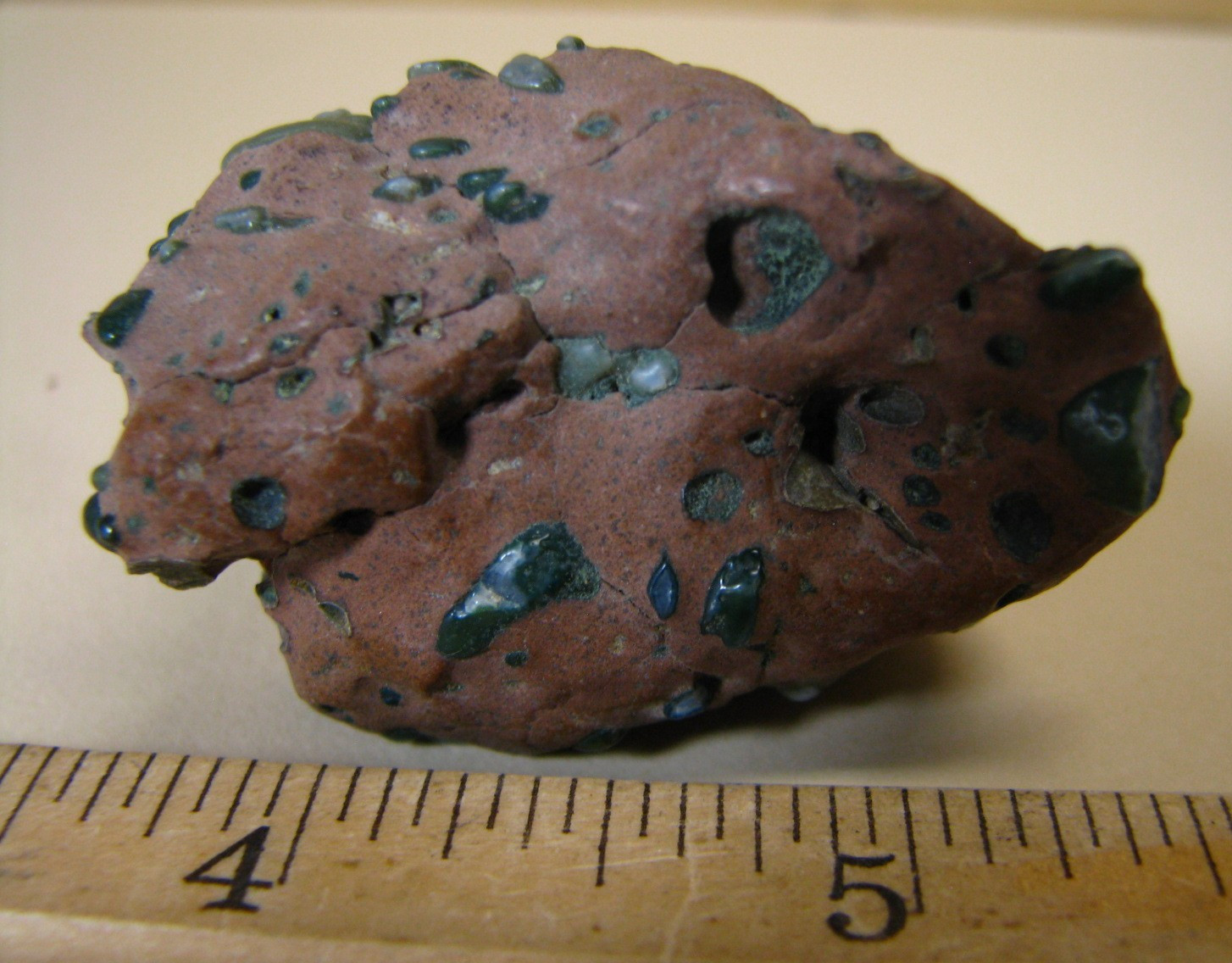 OVER 50 GREEN JADE PIECES IN BROWN MATRIX 46g 1.88×1.3×1.1in JIANGSU CHINA #216