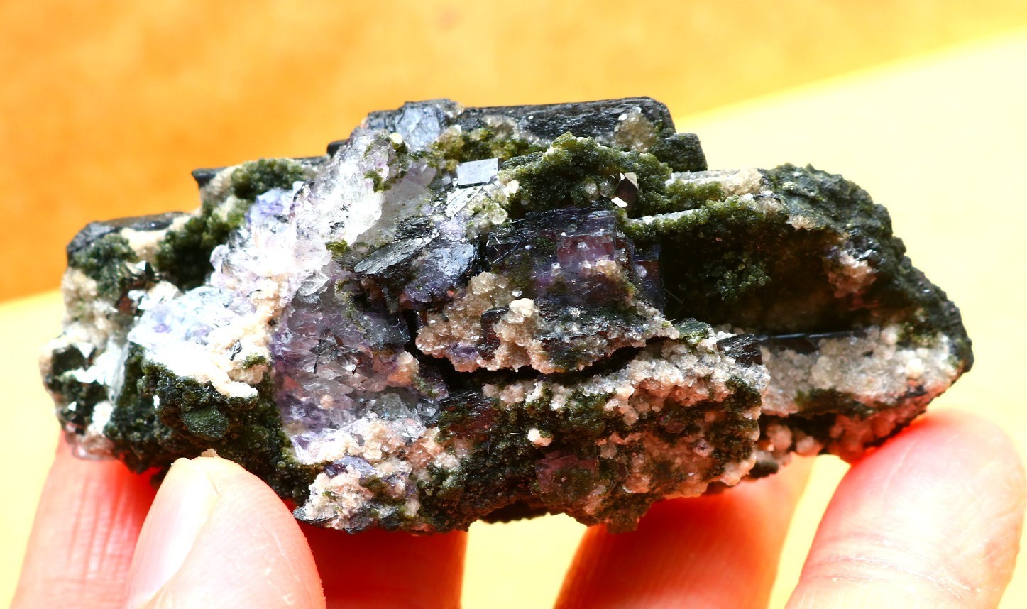 Natural”Hair” Blue Cubic fluorite Black tungsten ore mineral specimen/China