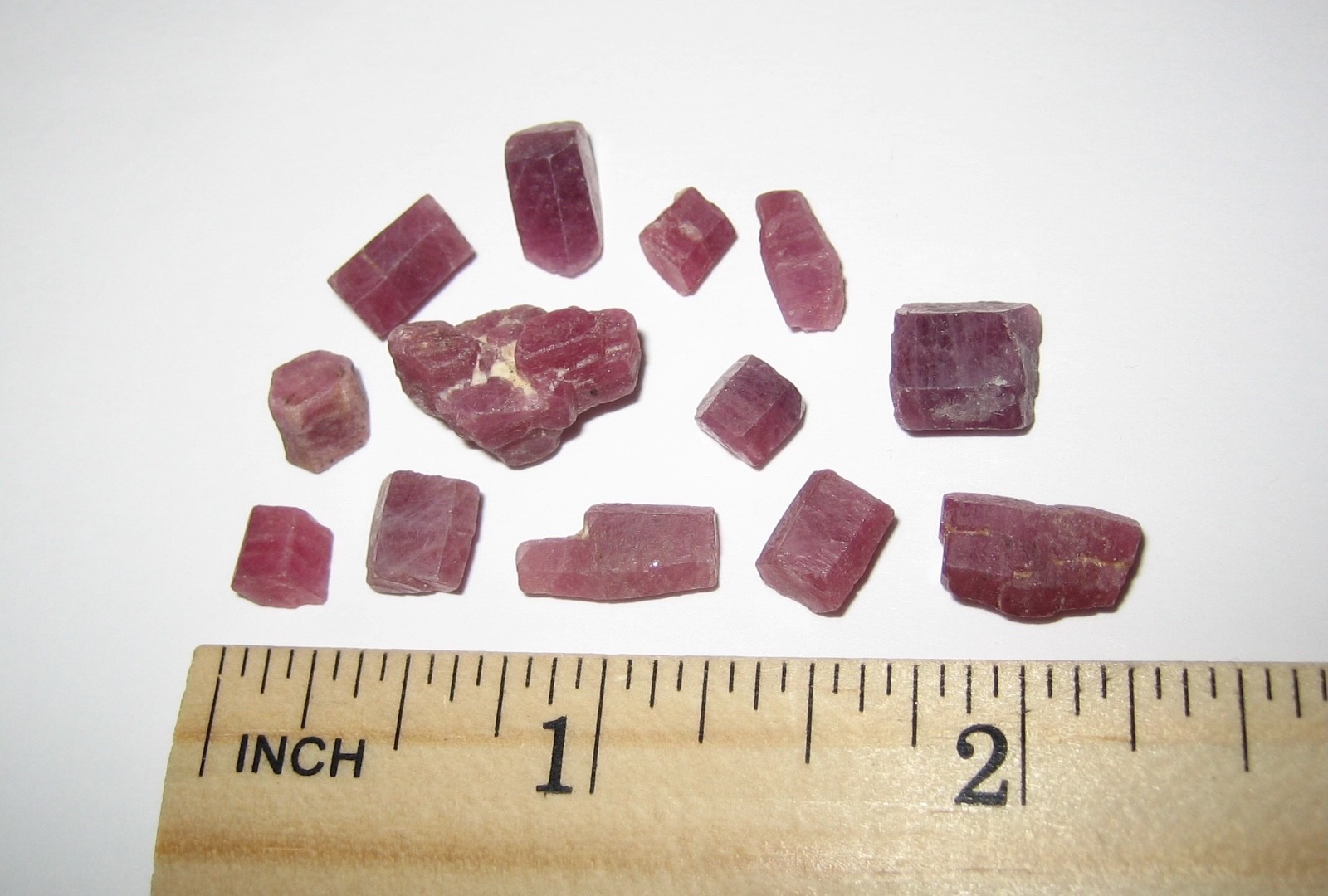 13 A+ QUALITY TINY 0.2-0.5″ ROUGH NATURAL RUBY CRYSTALS FROM MADAGASCAR 10.2g *2