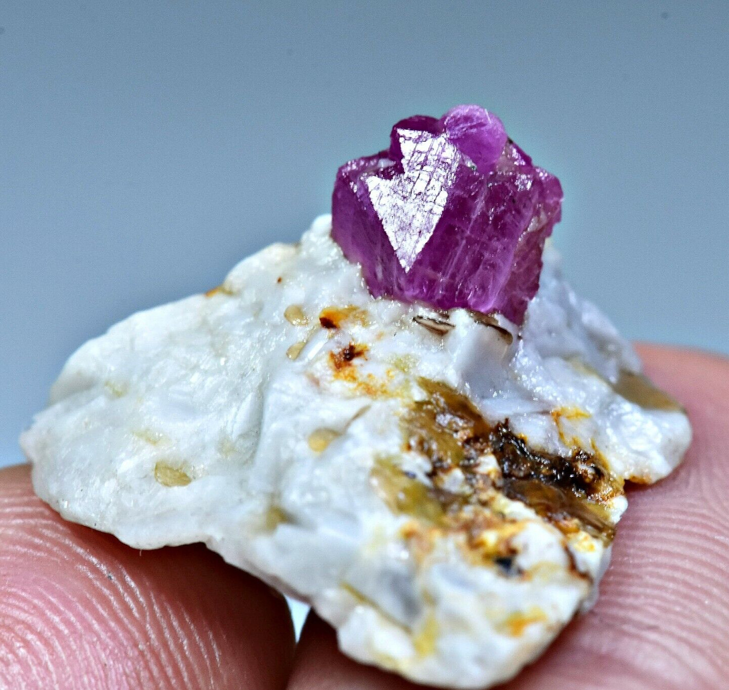 Top Quality Natural Ruby Crystal w/ Mica On Matrix, 14.70 Carats