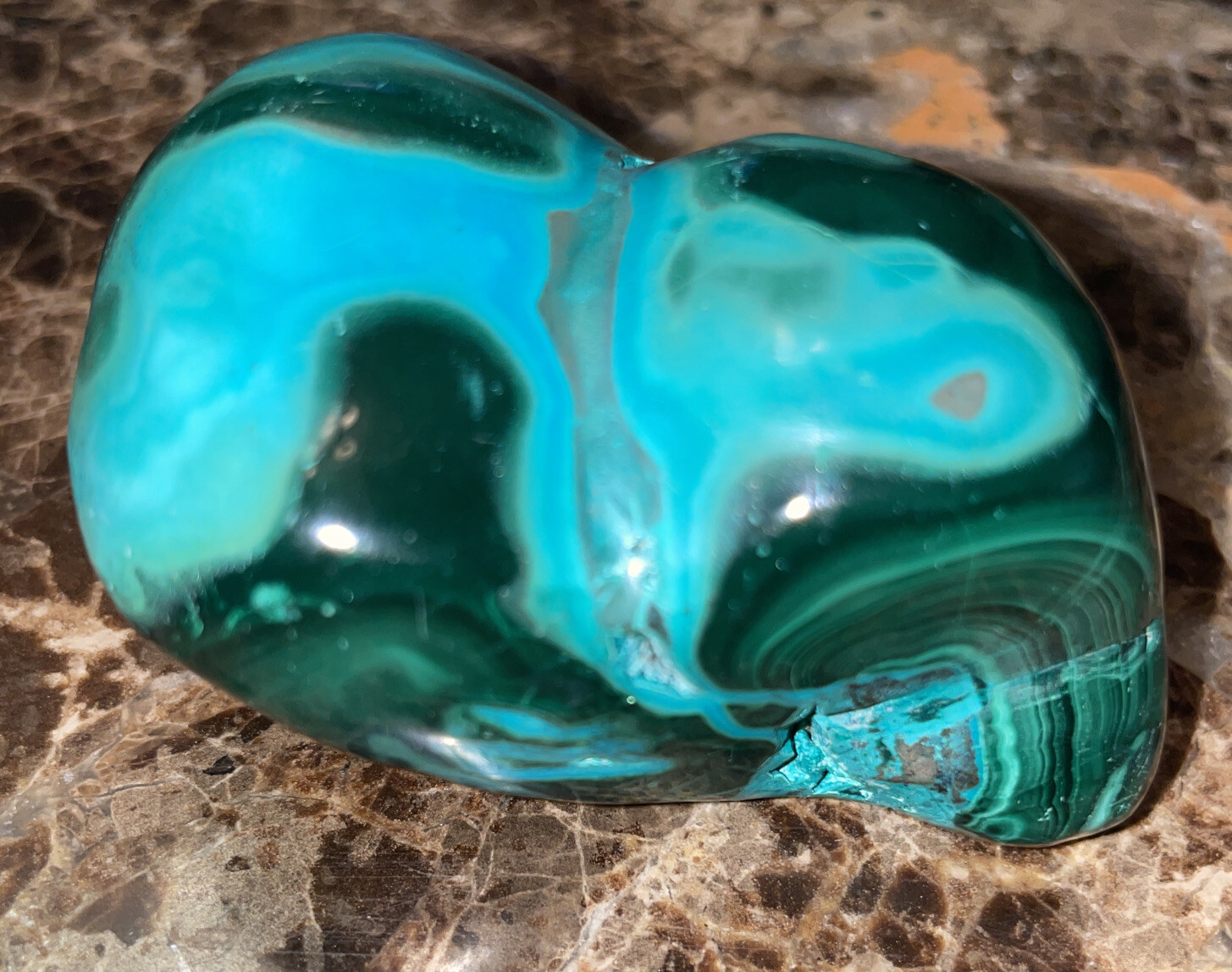 6.1oz Dark Green Malachites. Length 2 3/8”, Width 1 3/4”, Height 1 3/8”