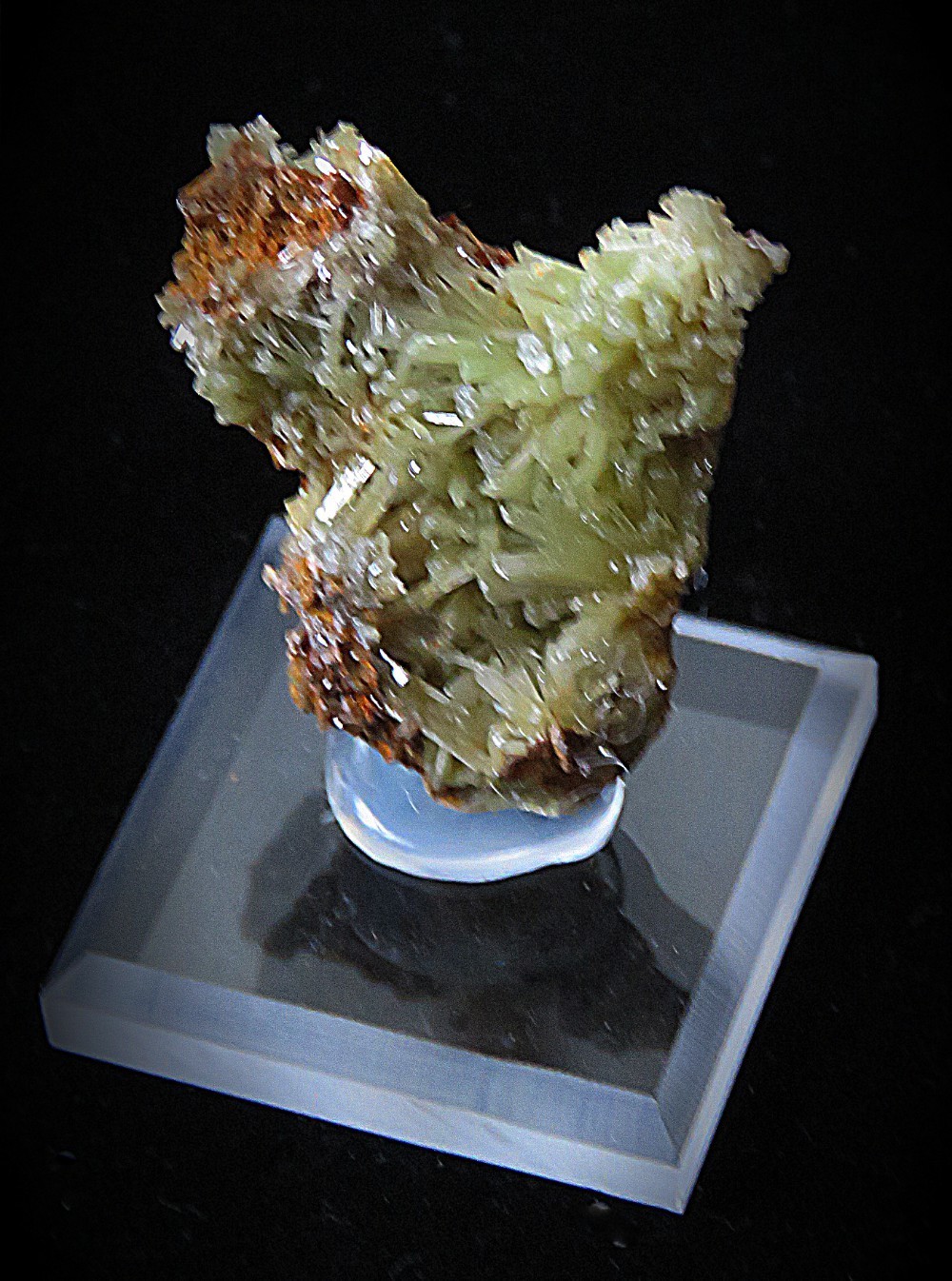 Pyromorphite Crystals- 1 1/4″ x 1 1/4″- Guangxi Province, China