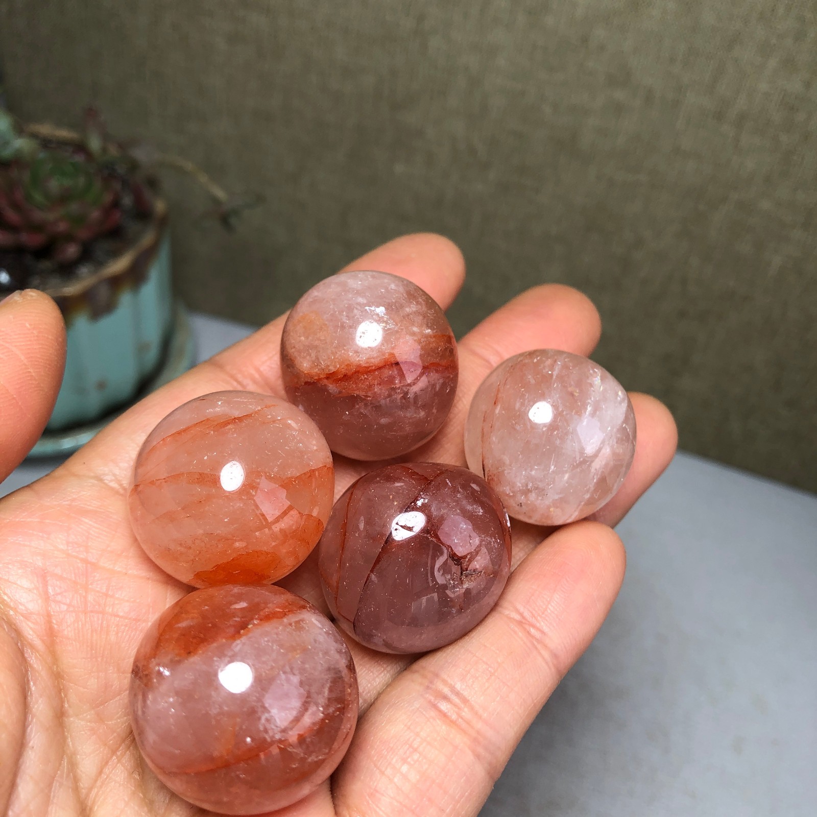 5pcs Natural Red gum flower semi-precious Crystal specimens 111g A3579