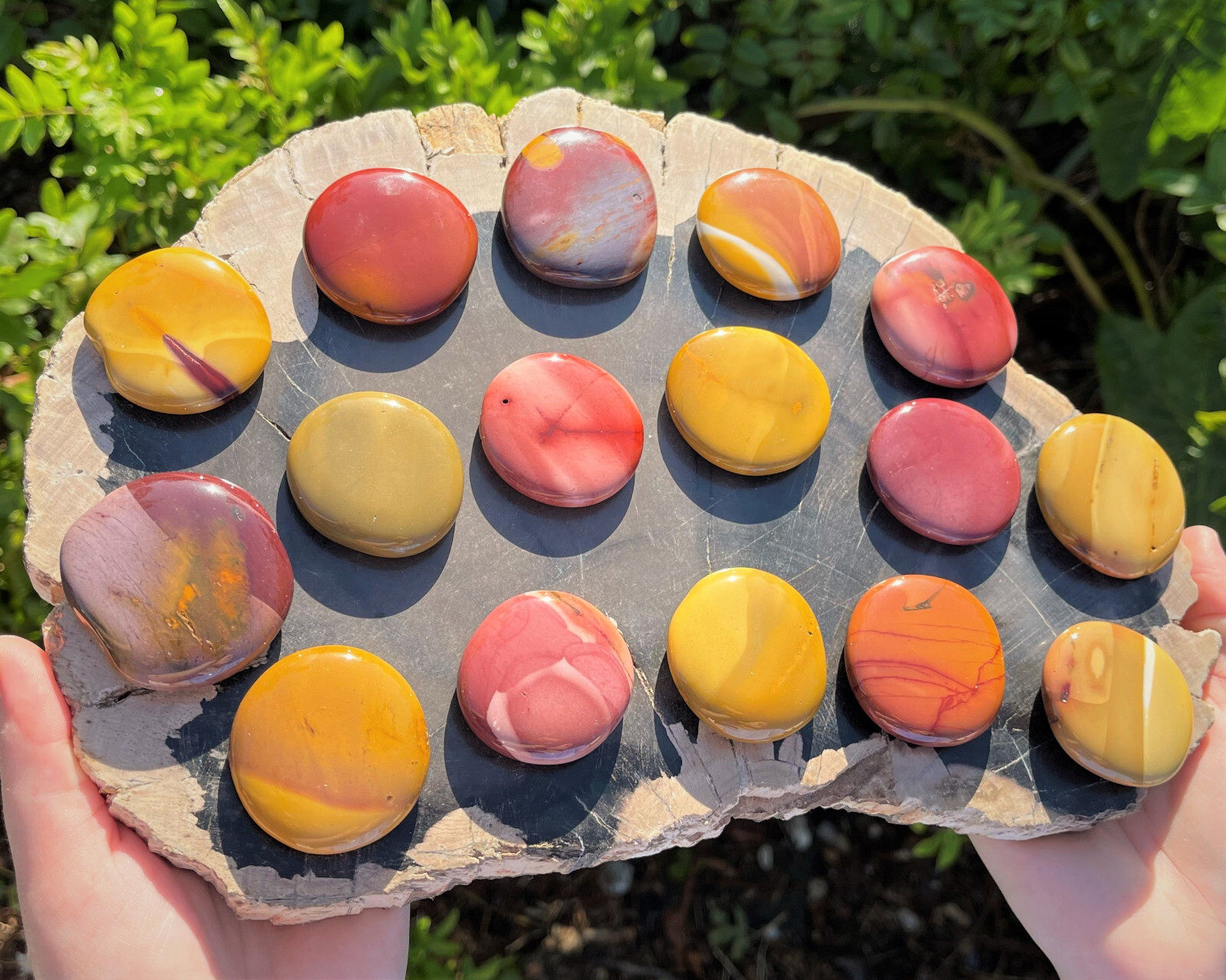 Mookaite Palm Stone MEDIUM (Smooth Polished Mookaite Gemstone Worry Stone)