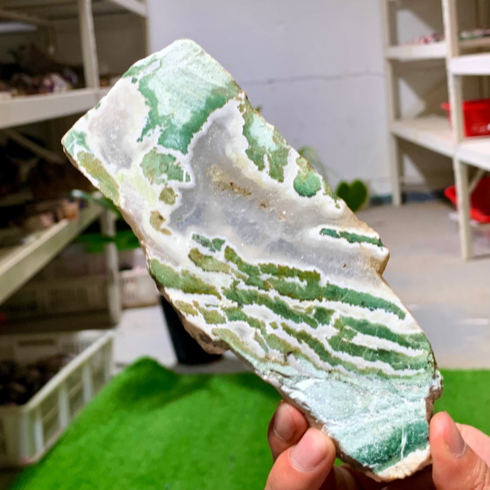 300G Natural green moss agate crystal raw stone flakes quart specimen