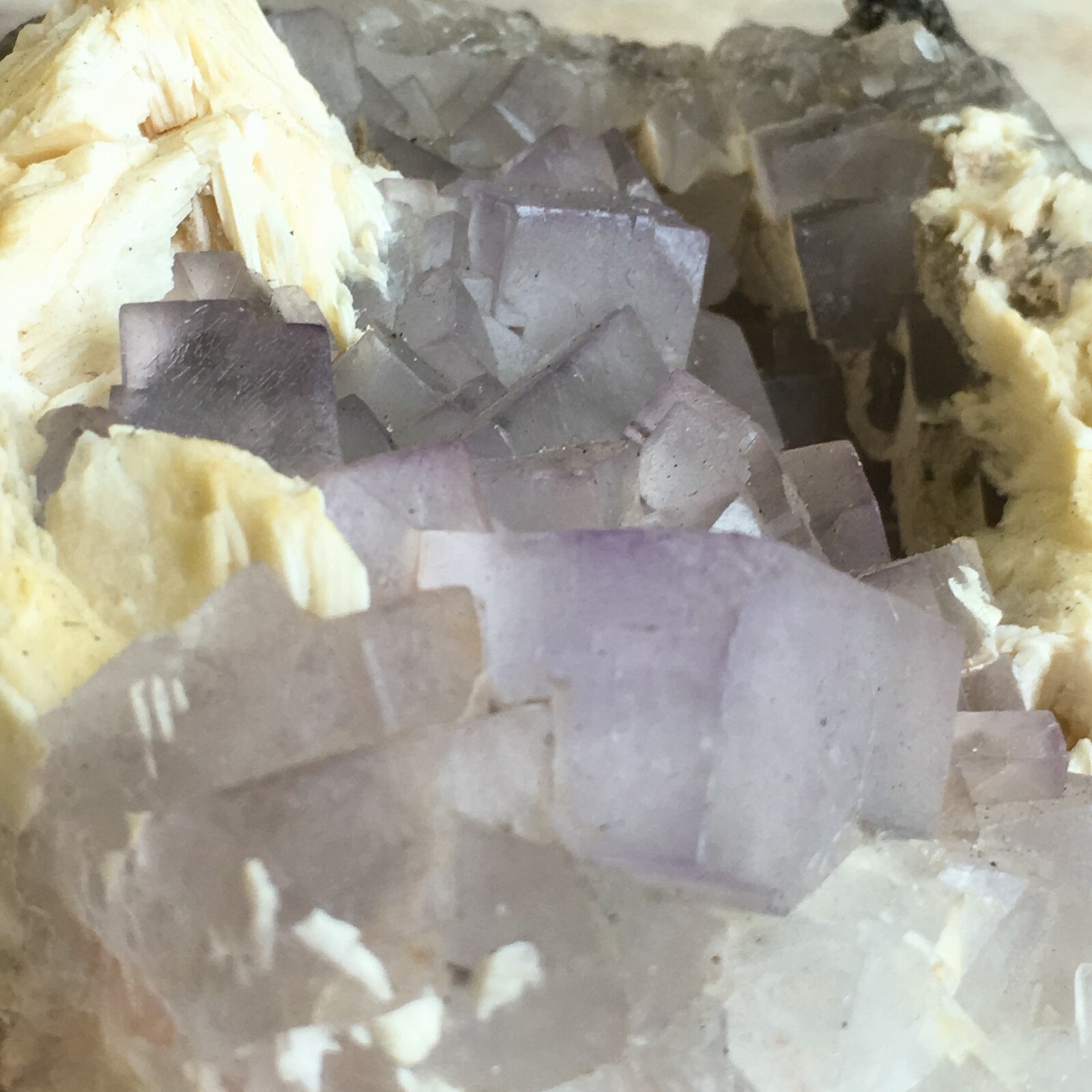 Purple (Lilac) Fluorite Crystal Cluster w/ Baryte: 3.8″ Long; 1 lb 7 oz (644 g);