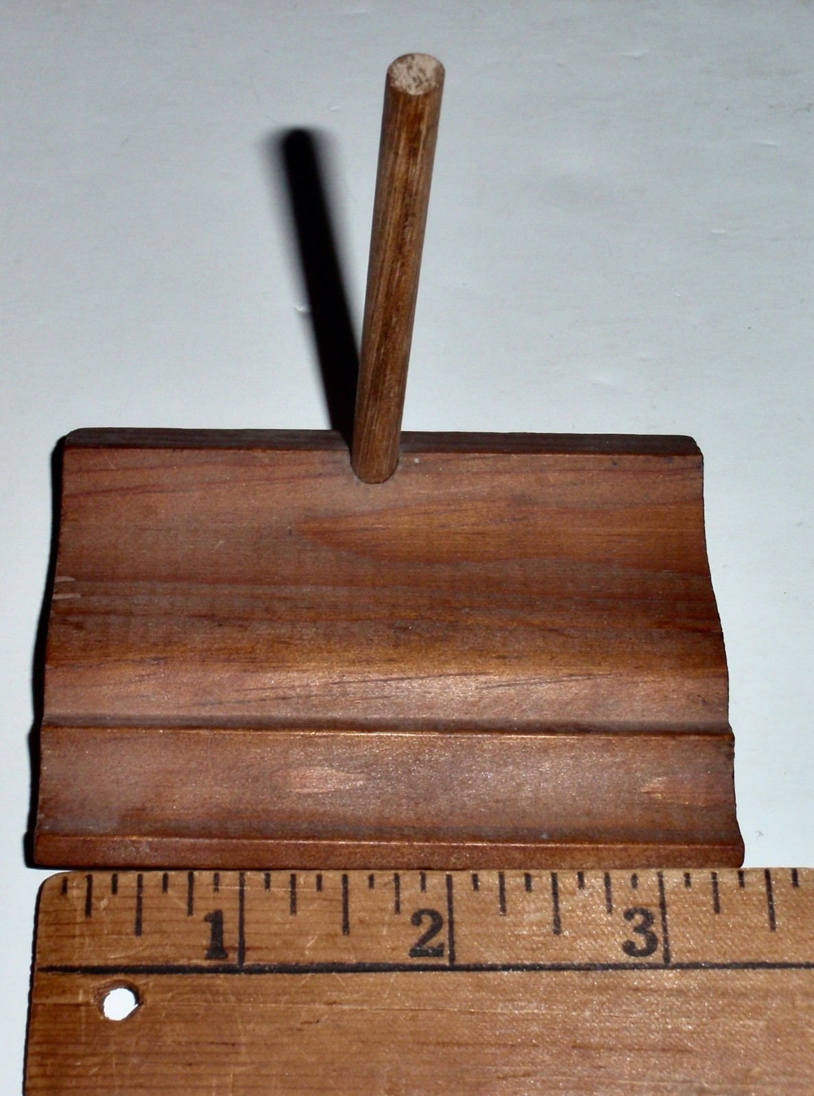 Display Wooden Base Peg Easel Holder Stand ,Plate, Plaques