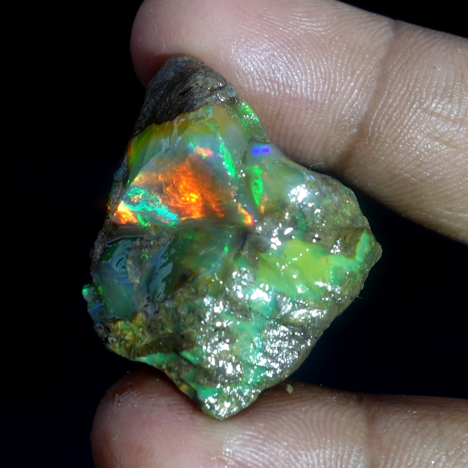AA+ Ethiopian Oli Opal Rough Entreated Welo Opal Multi Fire Color Flash 64.40Cts