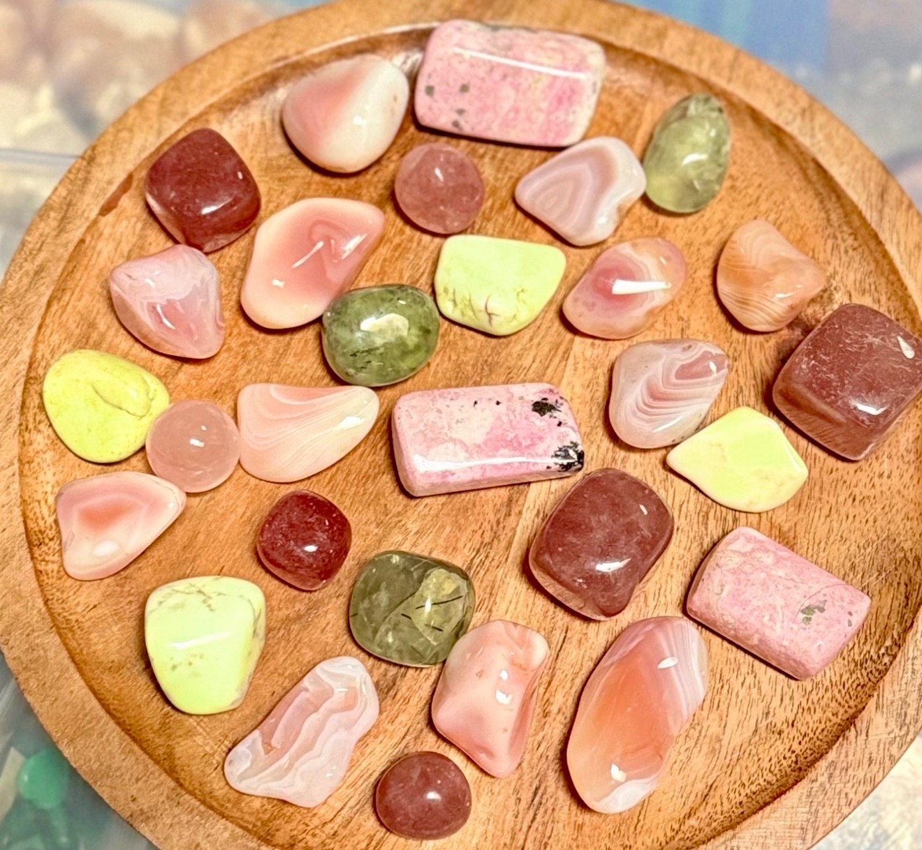 Lucky Crystal Confetti Scoop No Chips Carvings Towers Palm Stones 1/2-2LB