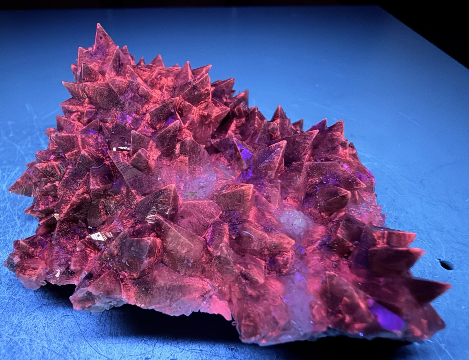 Fluorescent Dogtooth Calcite from Tres Marias Mine, Santa Eulalia, Mex 90 g.