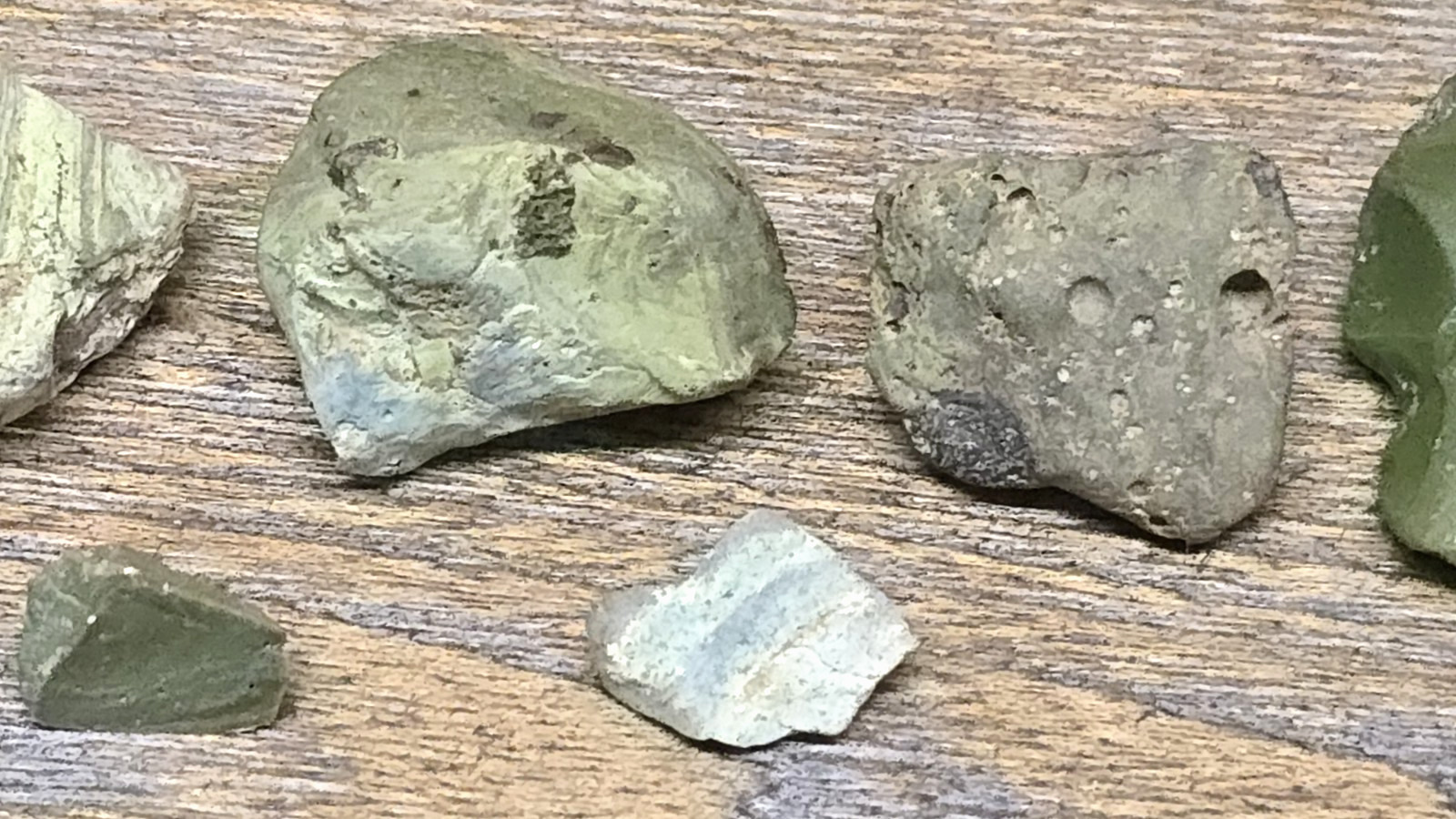 87g 1850s Green Pig Iron Slag Kentucky Lake Seafoam to Forest Tones READ